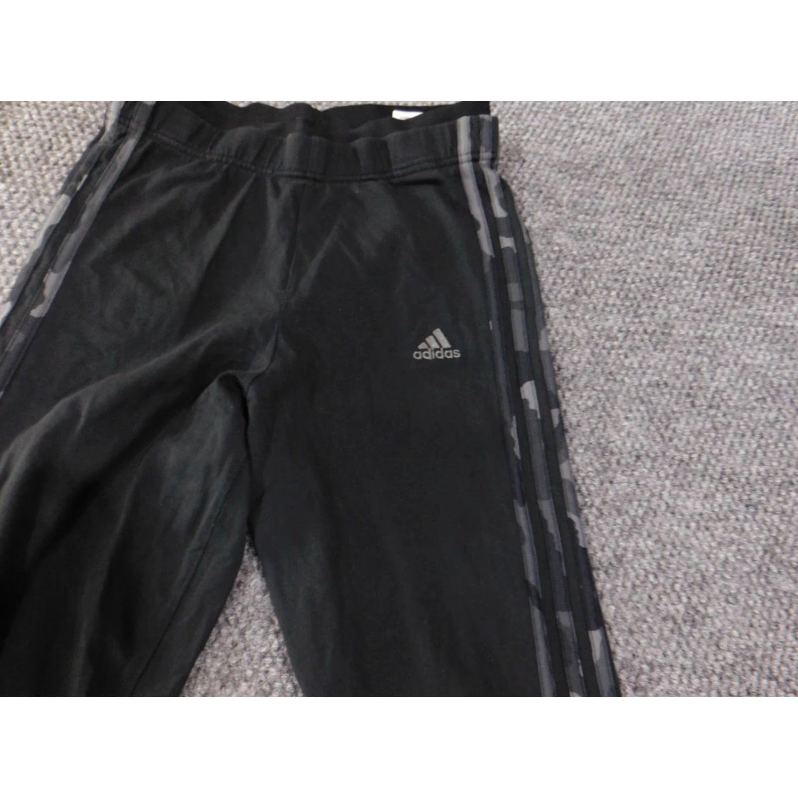 Adidas Adidas Pants Womens Small Black Camouflage Three Stripes Logo Athletic Tight Fit Size 28" / US 6 / IT 42 - 6 Thumbnail