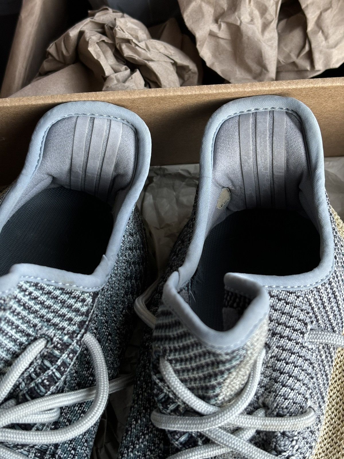 Adidas × Yeezy Box + ADIDAS Yeezy Boost 350 V2 “Ash Blue” Sneakers Shoes 11 Size US 11 / EU 44 - 13 Thumbnail
