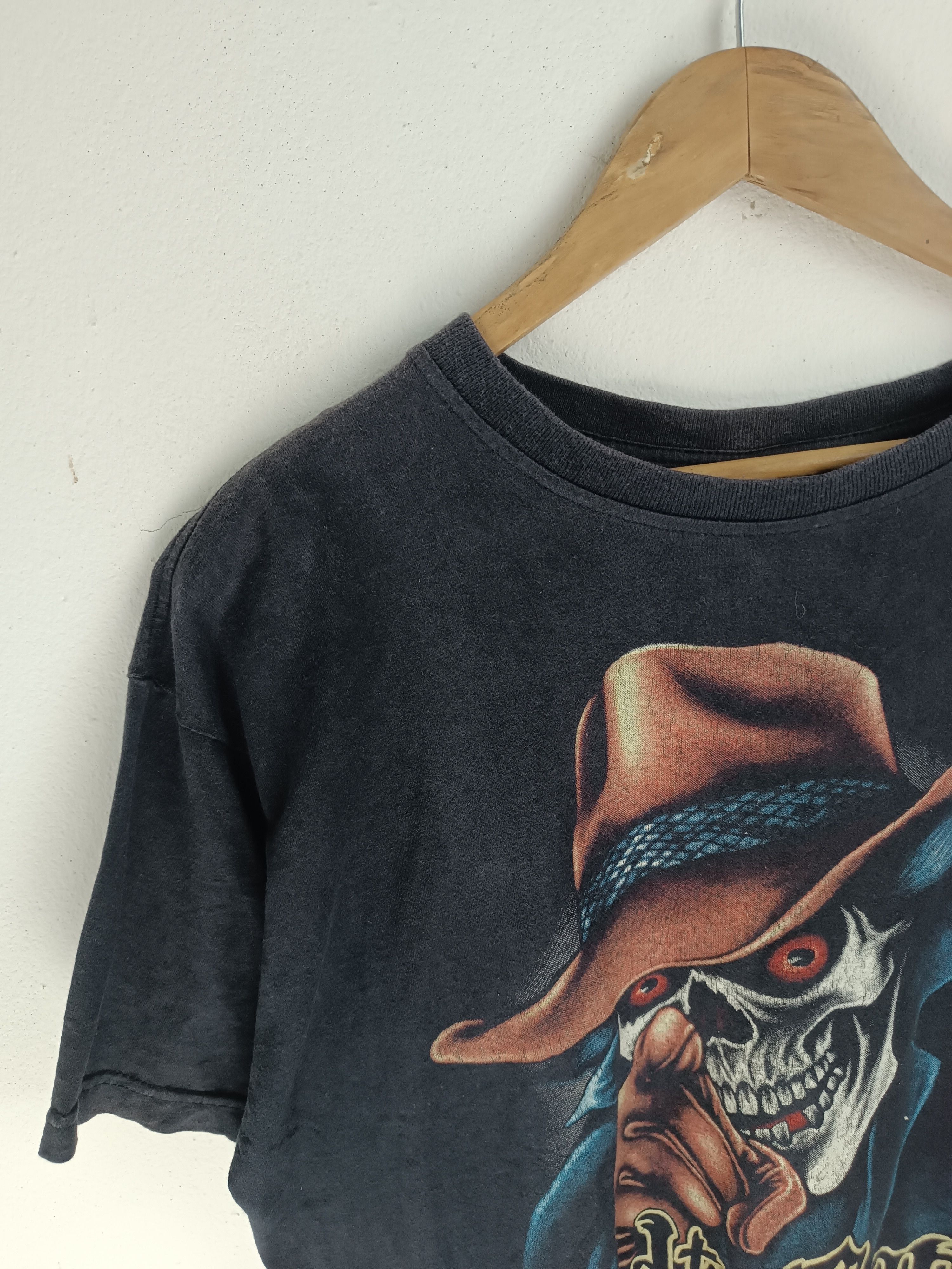 Vintage VINTAGE Y2K BAD TO THE BONE SKULL HORROR FADED ADULT TEE Size US XL / EU 56 / 4 - 5 Thumbnail