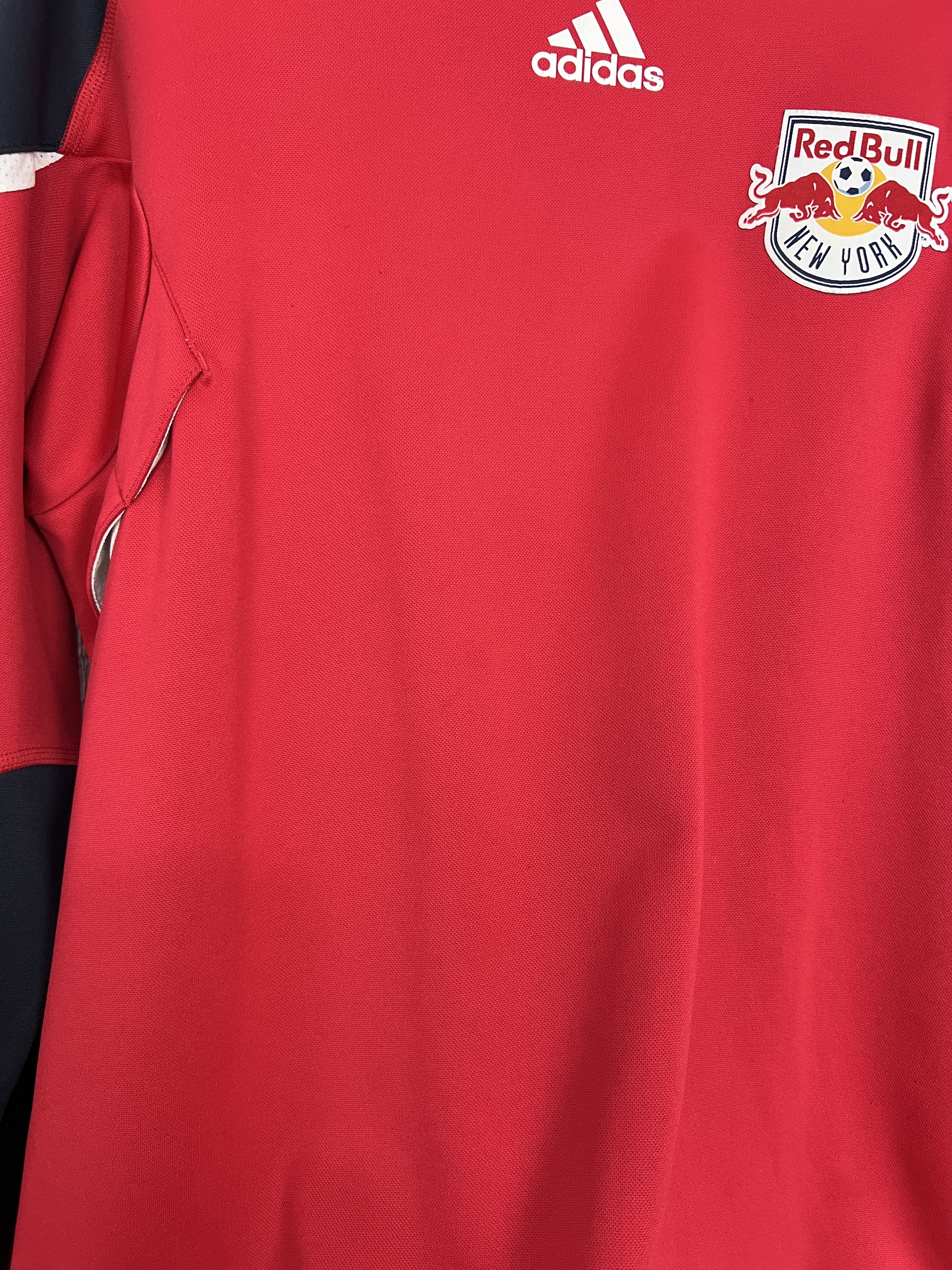 Adidas Vintage Adidas Red Bull Salzburg Football Train Sweatshirt Size US L / EU 52-54 / 3 - 8 Thumbnail