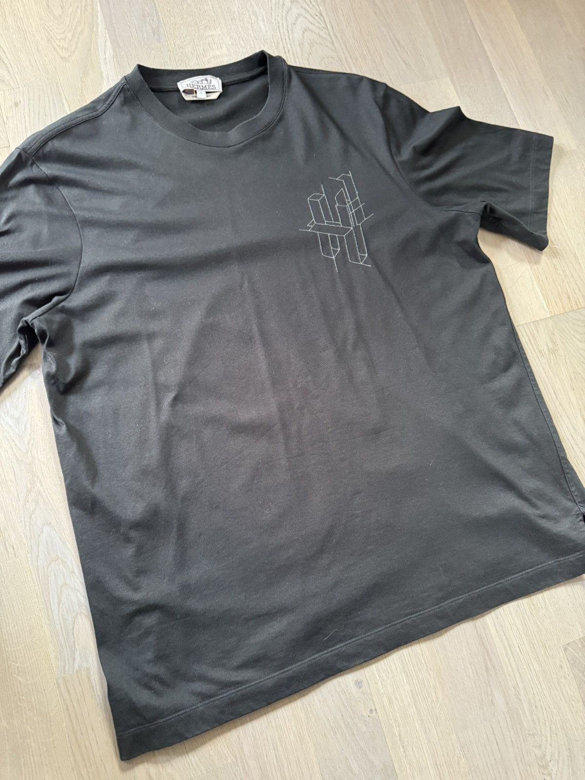 Hermes HERMES tshirt STUDY PHOTOS FOR REAL TAPE MEASUREMENTS & FIT Size US S / EU 44-46 / 1 - 1 Thumbnail