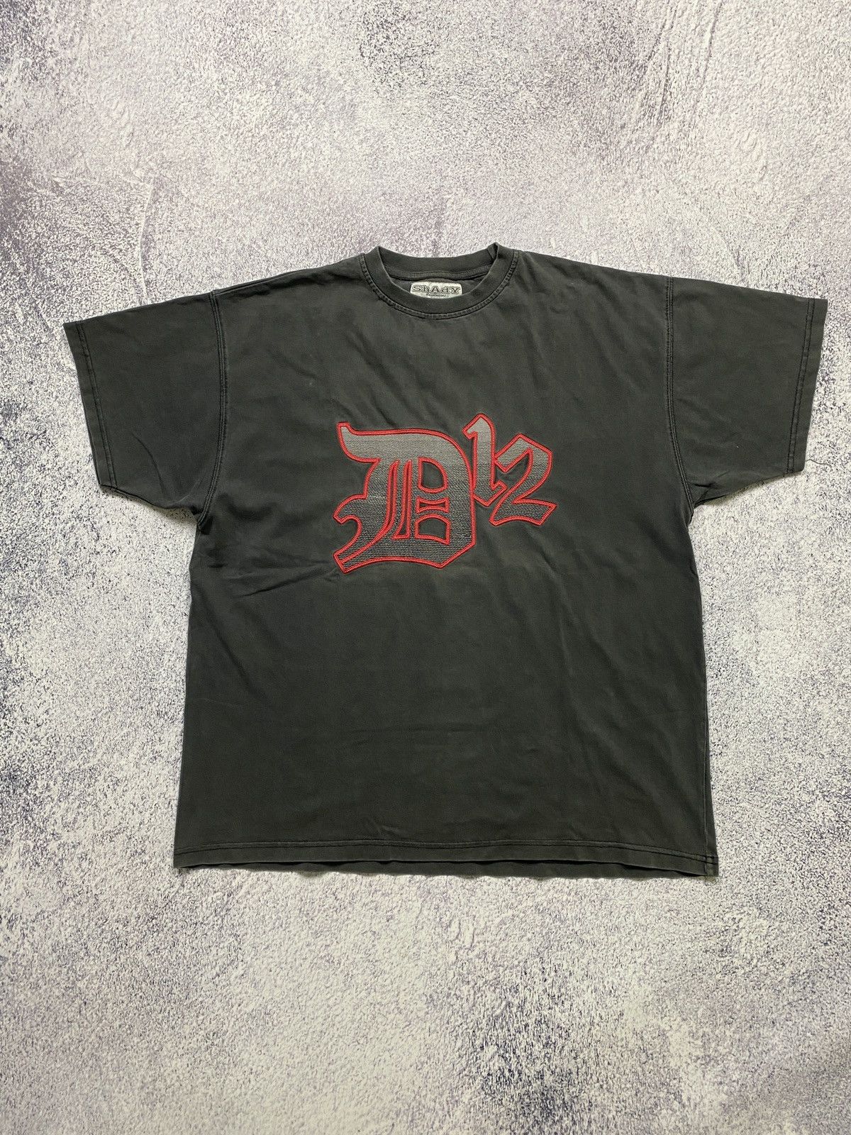 Band Tees × Rap Tees × Vintage Vintage D12 Detroit Eminem 2000 Slim Shady Rap T-shirt Size US XL / EU 56 / 4 - 2 Thumbnail