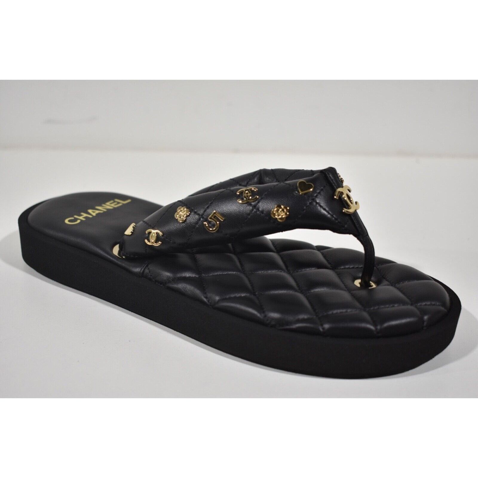 Chanel Chanel 23P Black Quilted Charms Padded Pool Thong Logo Size US 7.5 / IT 37.5 - 1 Thumbnail