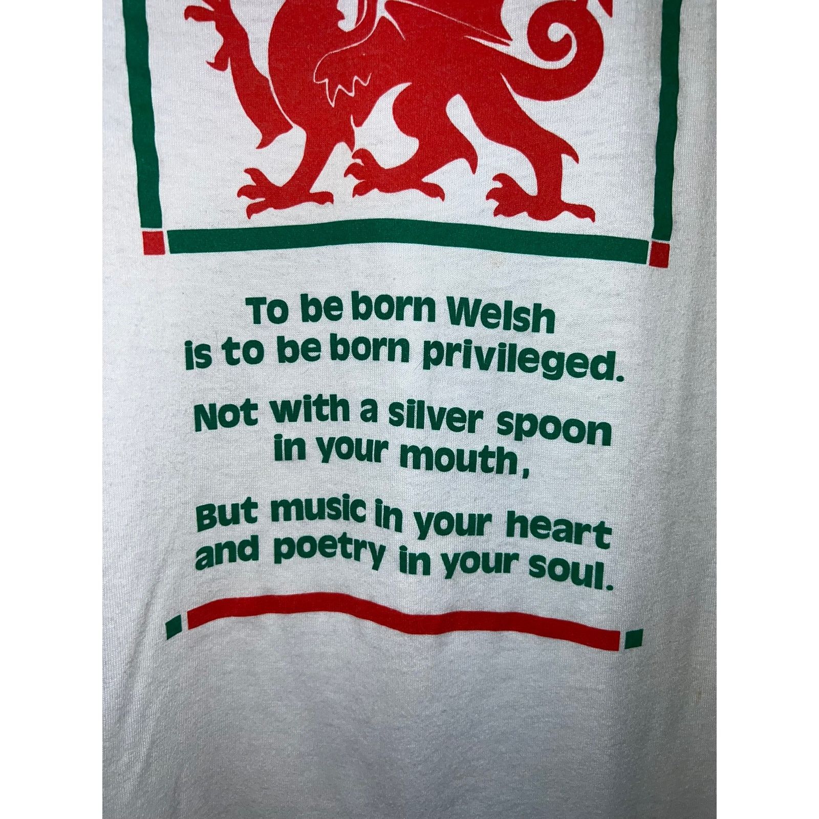 Vintage Vintage Welsh Shirt Dragon Graphic Music Poetry White 90s L Size US M / EU 48-50 / 2 - 4 Thumbnail