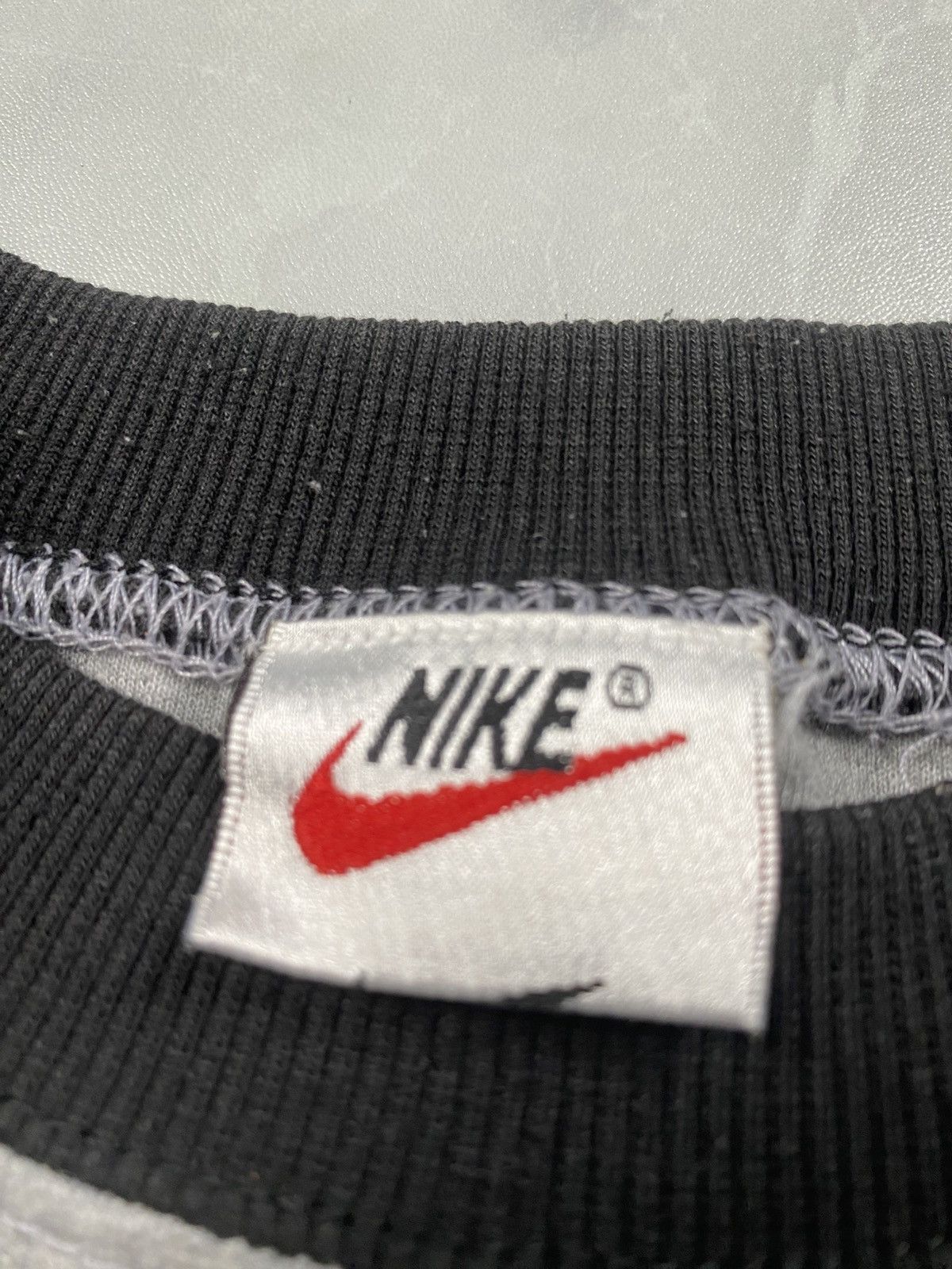 Nike Vintage 90s Nike Raglan Light Sports Crewneck Size US M / EU 48-50 / 2 - 4 Thumbnail