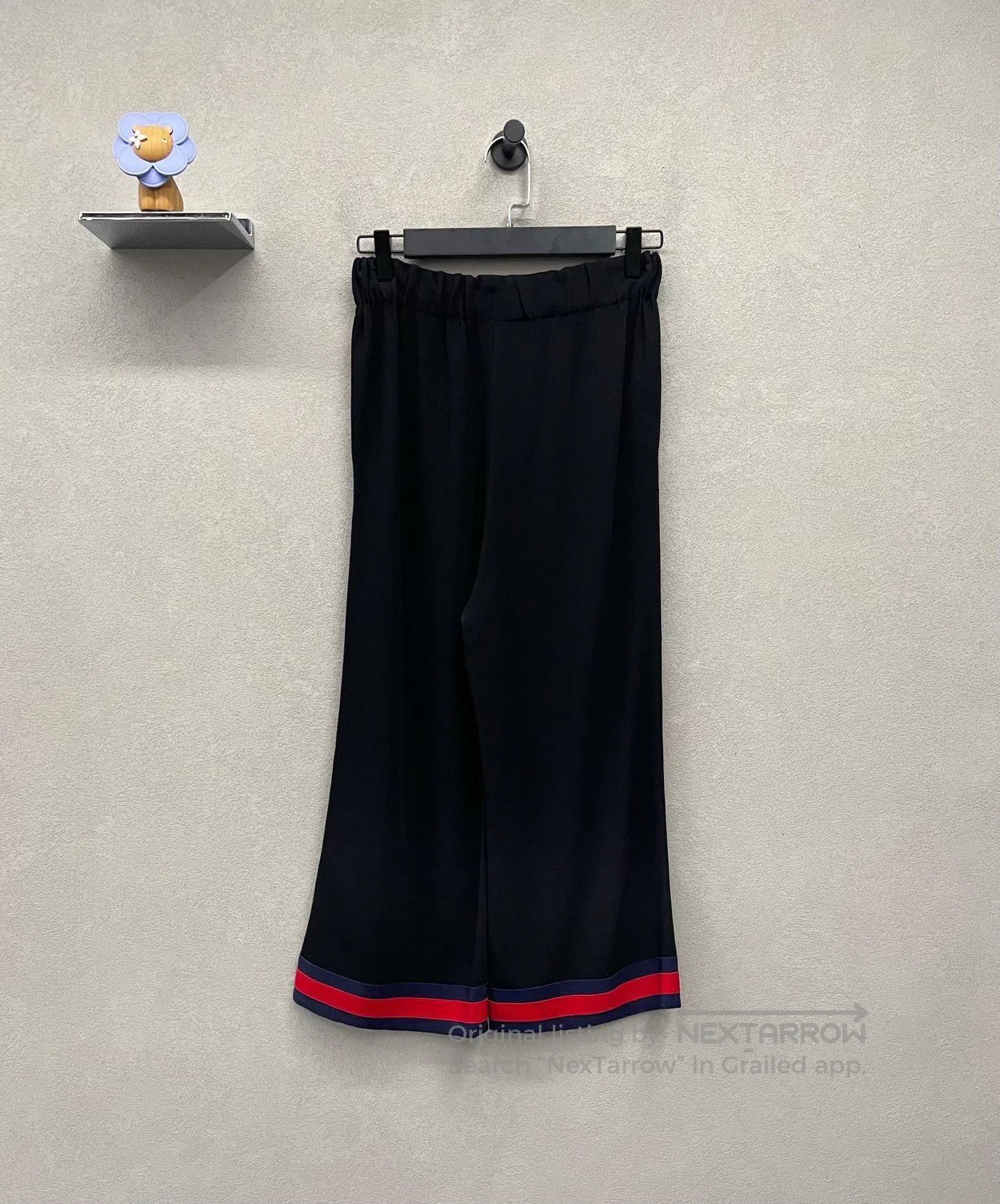 Gucci Gucci Black Striped Wide. Size 35" - 2 Thumbnail