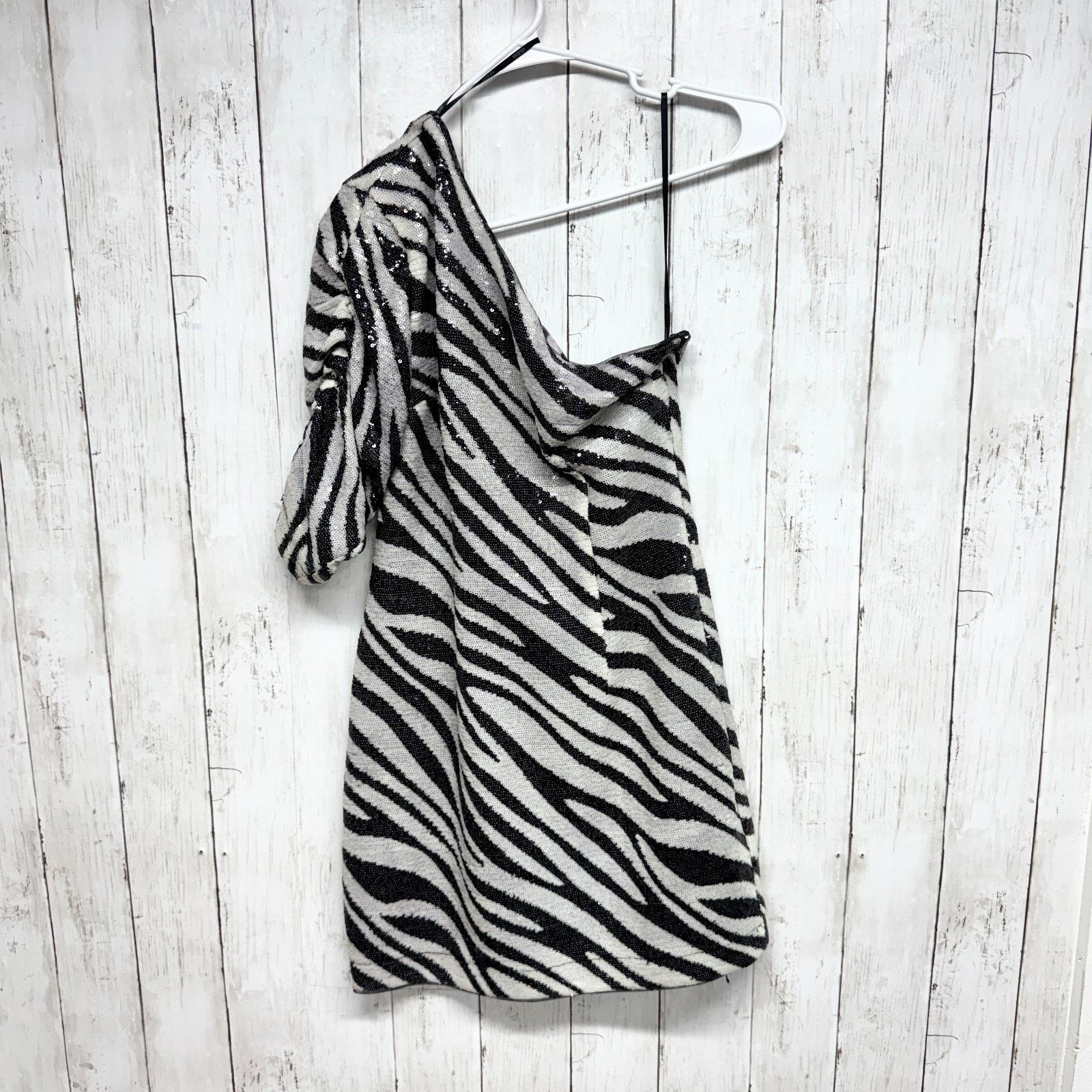 Guess Guess Dress Small Black White Zebra Sequin One Shoulder Mini Size S / US 4 / IT 40 - 1 Thumbnail