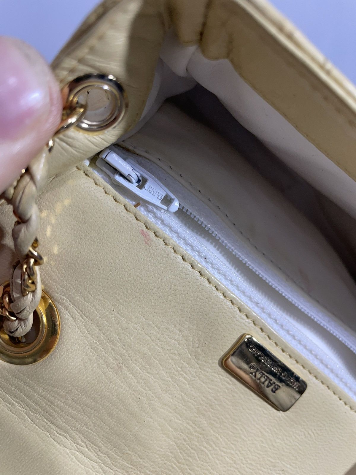 Bally × Designer × Vintage Vintage Bally Leather Mini Bag Size ONE SIZE - 13 Thumbnail