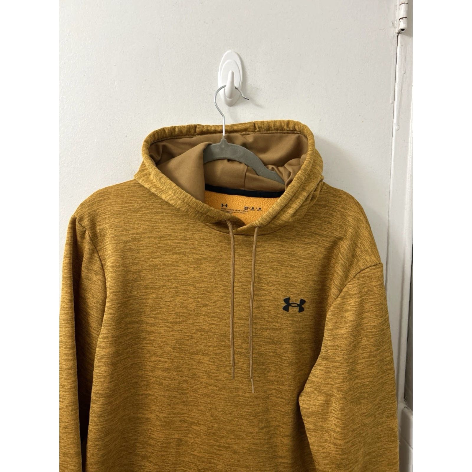Under Armour Under Armour Hoodie Mens Medium Tall Yellow Gold Fleece Lined Sweatshirt L/S Size US M / EU 48-50 / 2 - 2 Thumbnail
