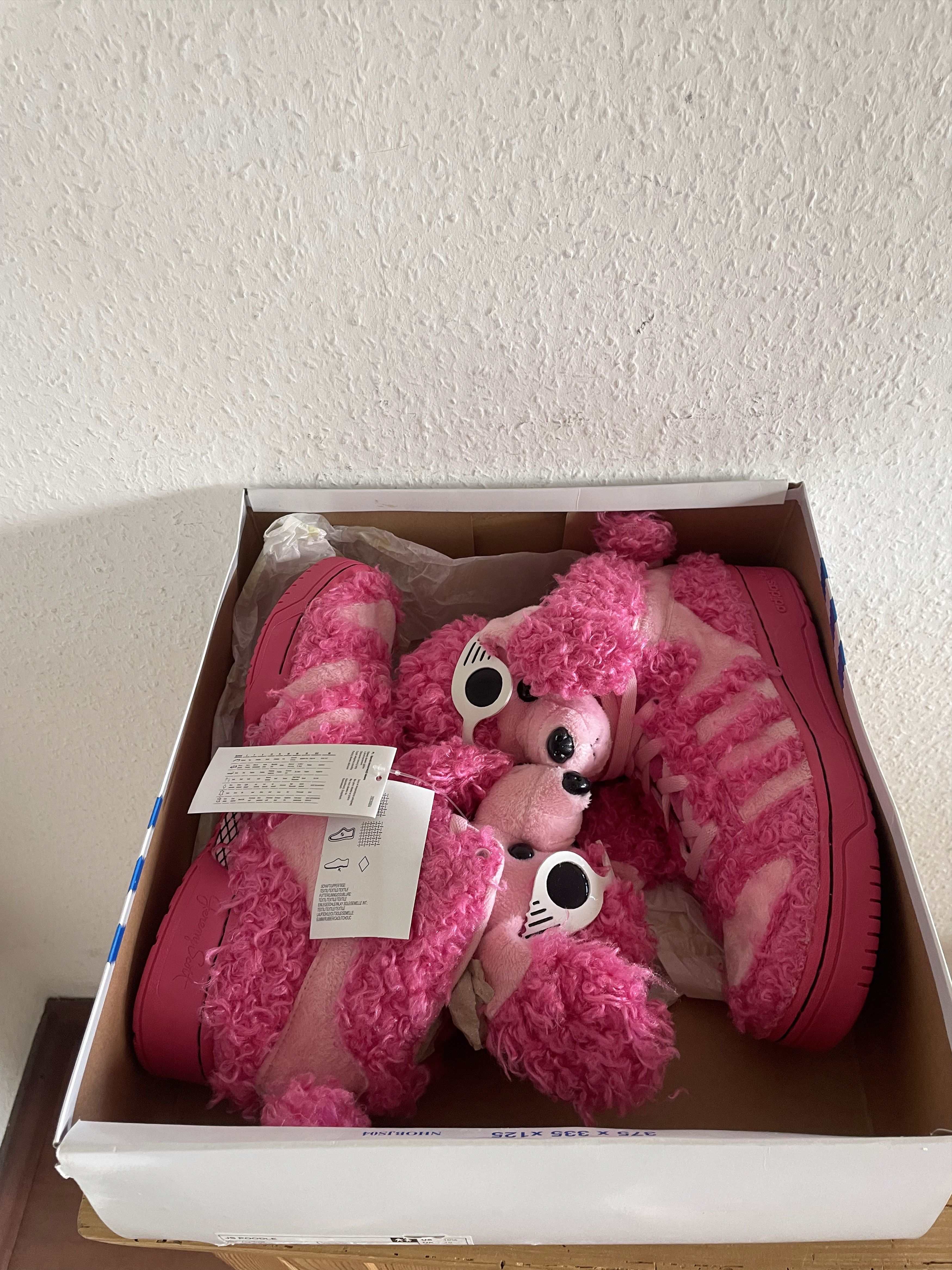 Adidas × Jeremy Scott JS Poodle Pink Fur Sneaker Size US 10 / EU 43 - 14 Thumbnail