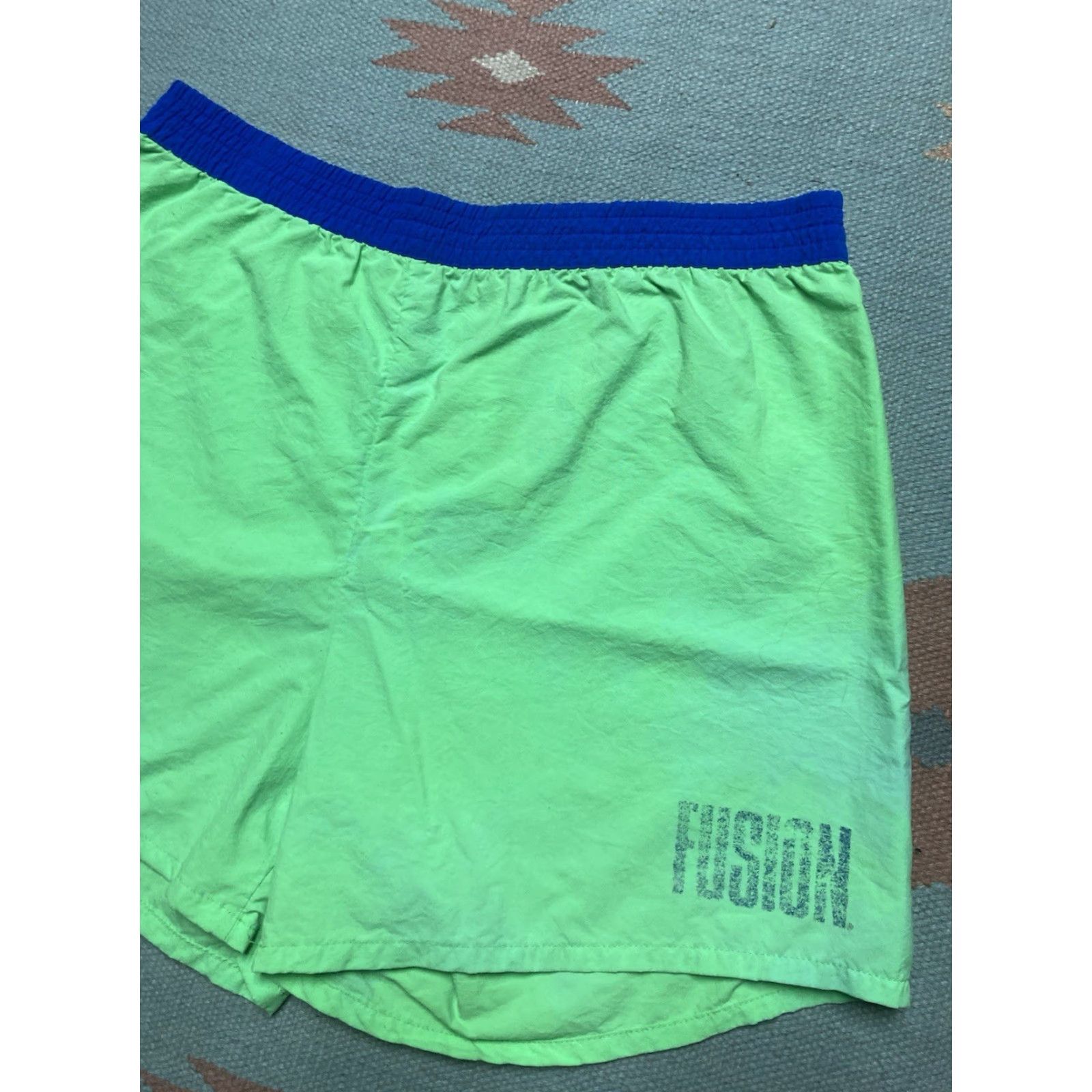 Vintage VINTAGE fusion sport shorts neon green lightweight swim trunks Medium Size US 31 - 3 Thumbnail