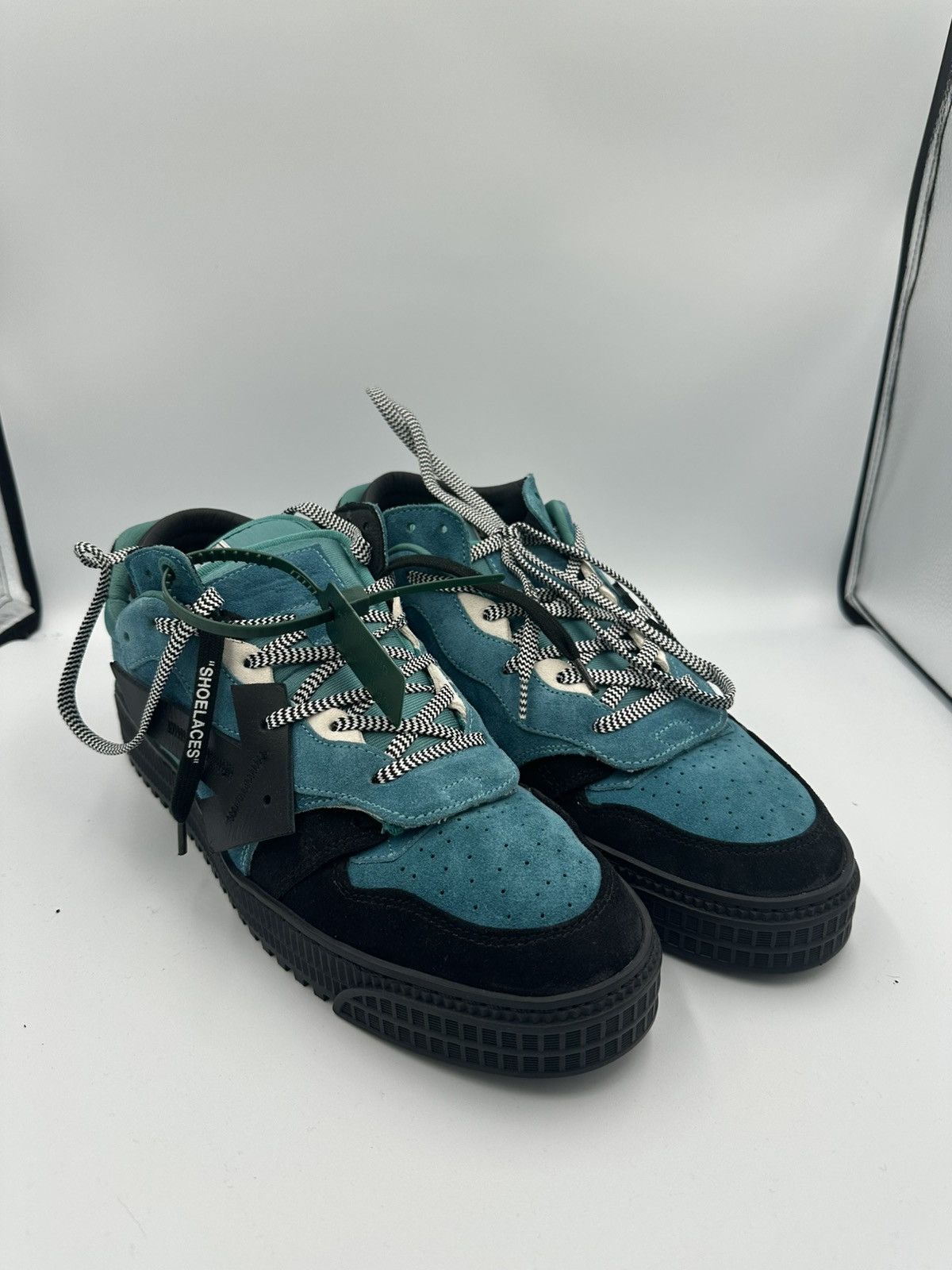 Off-White Floating Arrow Suede Sneakers in Multicolor Size US 13 / EU 46 - 2 Thumbnail