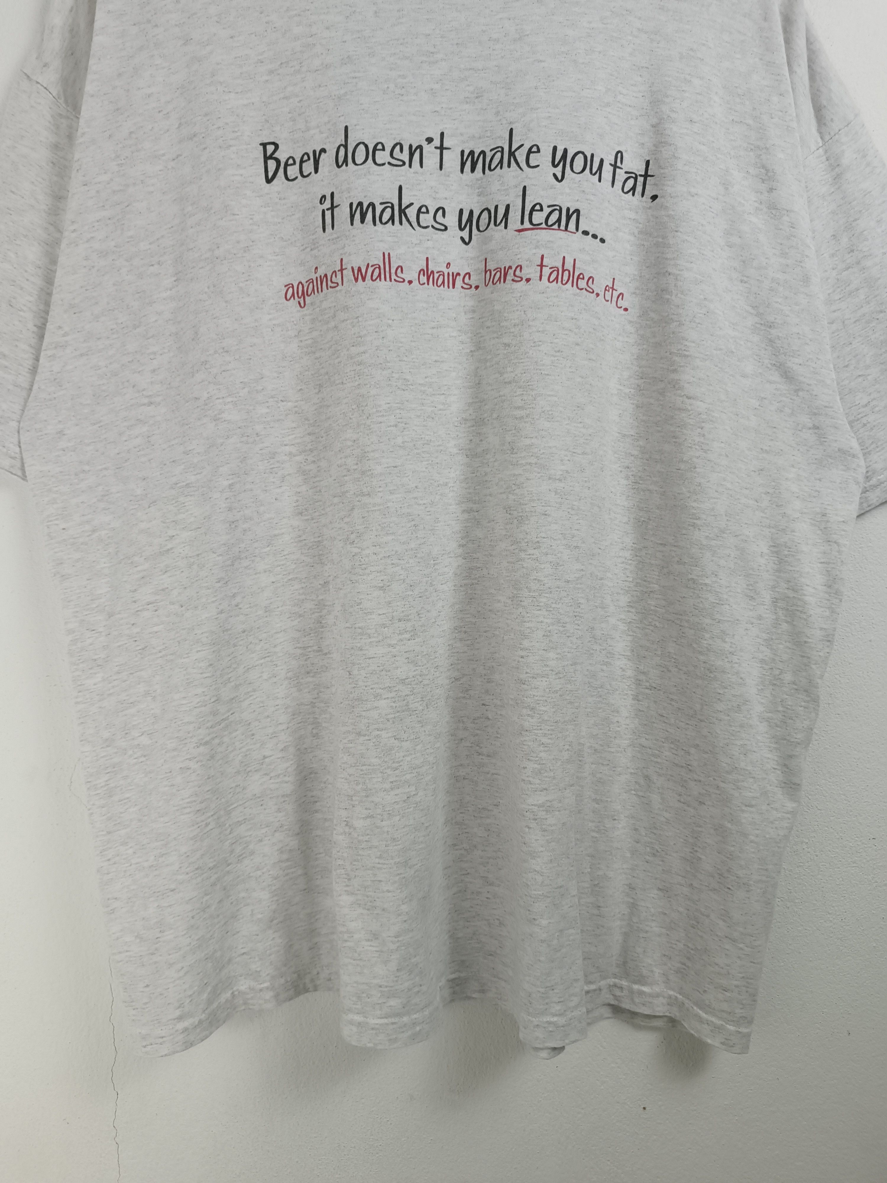Vintage VINTAGE 2000s BEER DOESN'T MAKE YOU FAT HUMOR JOKE FUNNY TEE Size US XXL / EU 58 / 5 - 7 Thumbnail