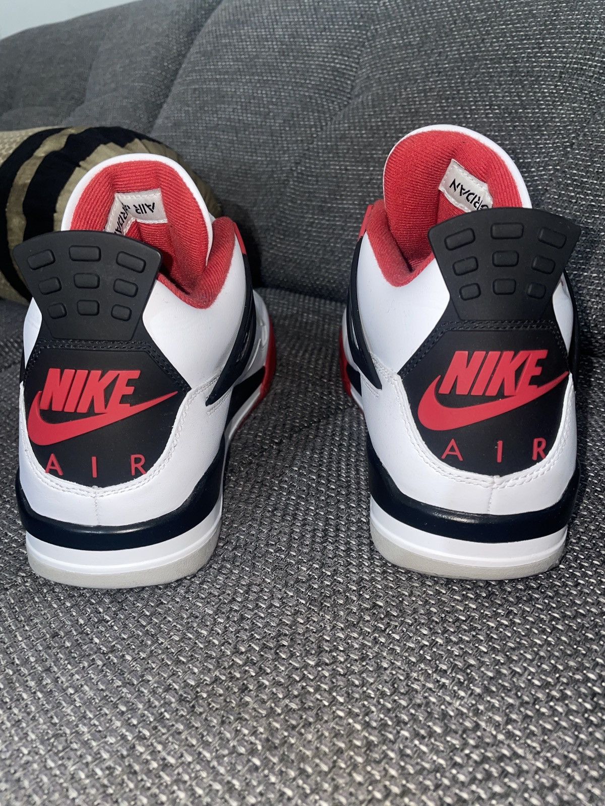 Jordan Brand Jordan 4 Fire Red - LIKE NEW , Taken care of Size US 11 / EU 44 - 4 Thumbnail