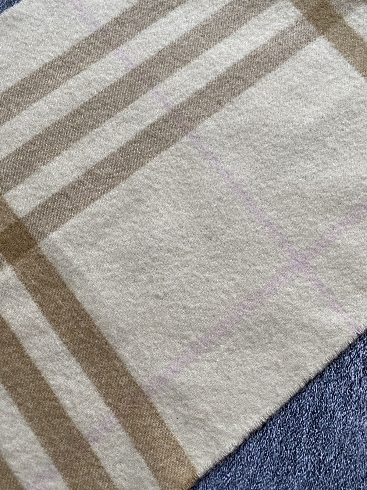 Burberry Burberry London England Wool Novachek Scarf Size ONE SIZE - 8 Thumbnail