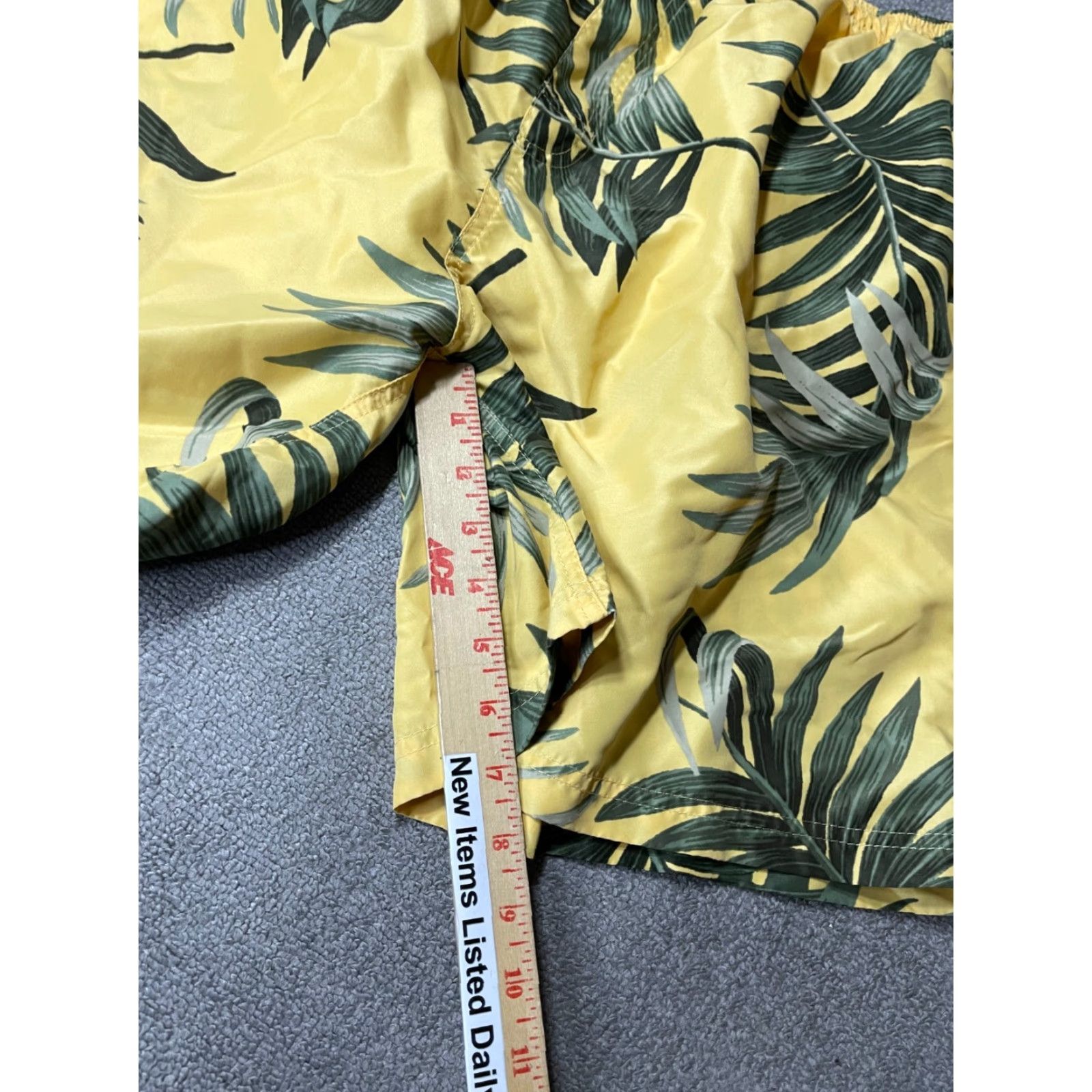 Vintage Puritain Swim Trunks Board Shorts Mens XL 40/42 Yellow Tropical Leaf Pattern Size US 36 / EU 52 - 2 Thumbnail