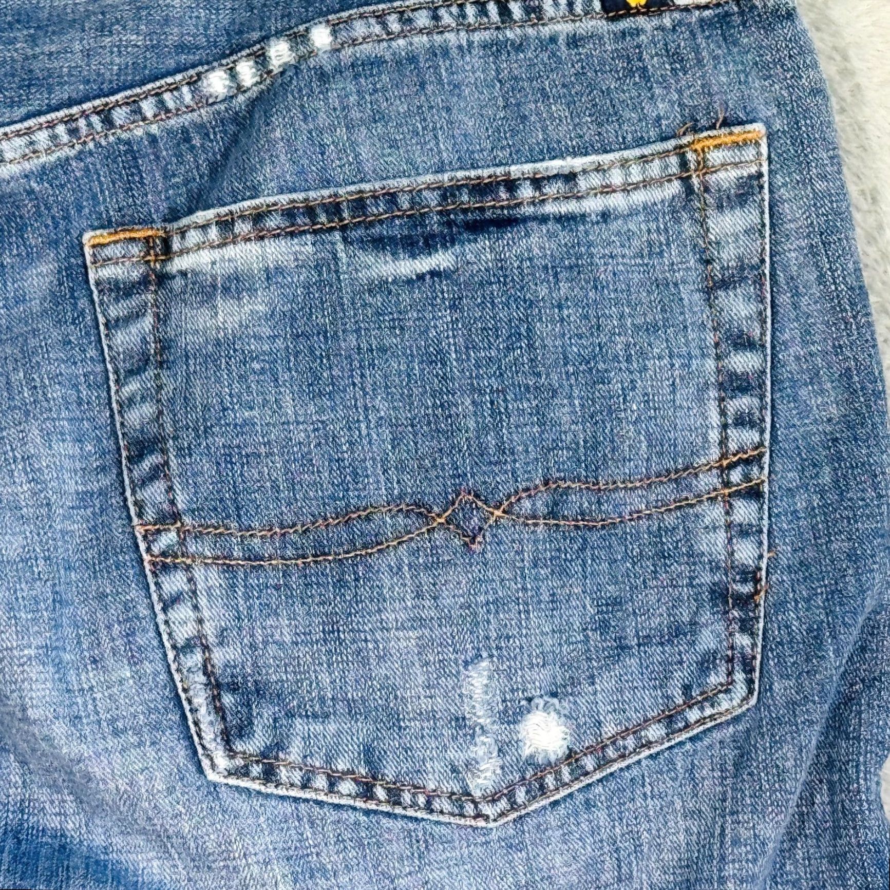 Lucky Brand Lucky Brand 221 Original Straight Jeans Mens 36x34 Blue Light Wash Denim Size US 36 / EU 52 - 5 Thumbnail