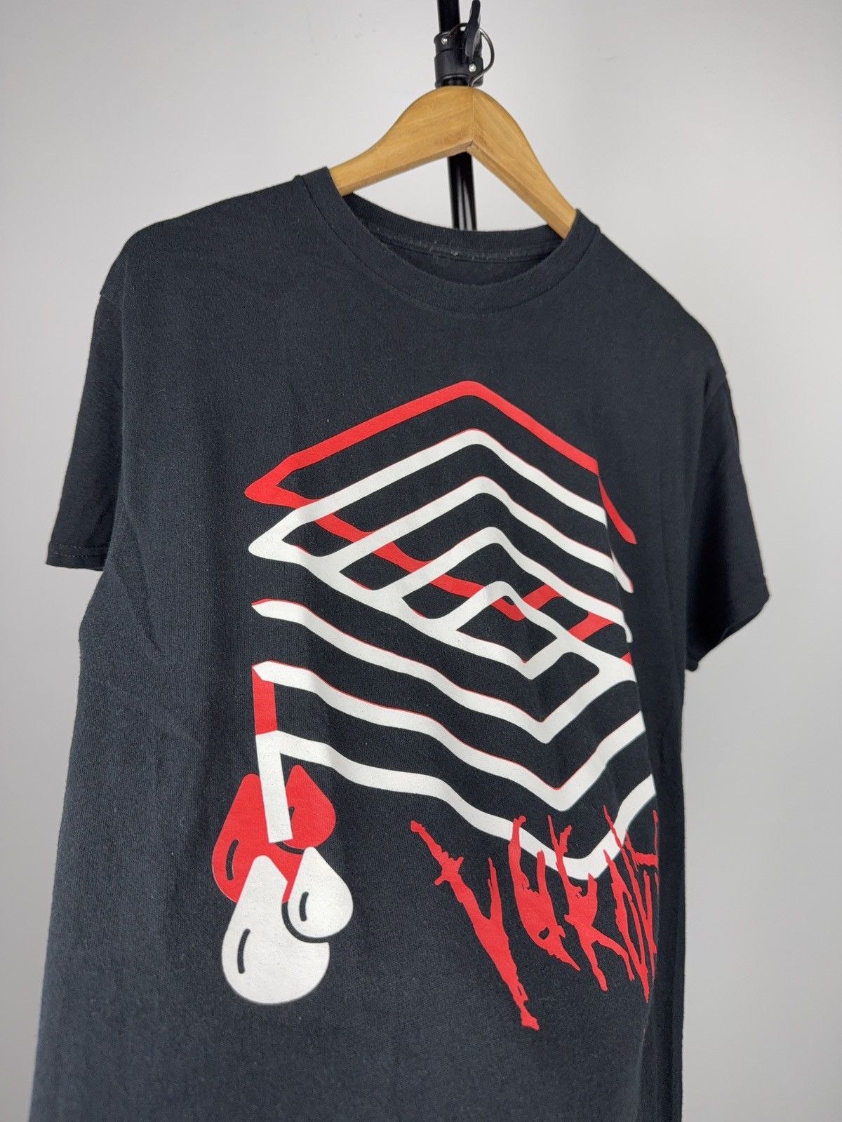 Band Tees 00s Yungblud Blood Drip Graphic Tour pop punk T-Shirt Black Size US M / EU 48-50 / 2 - 5 Thumbnail