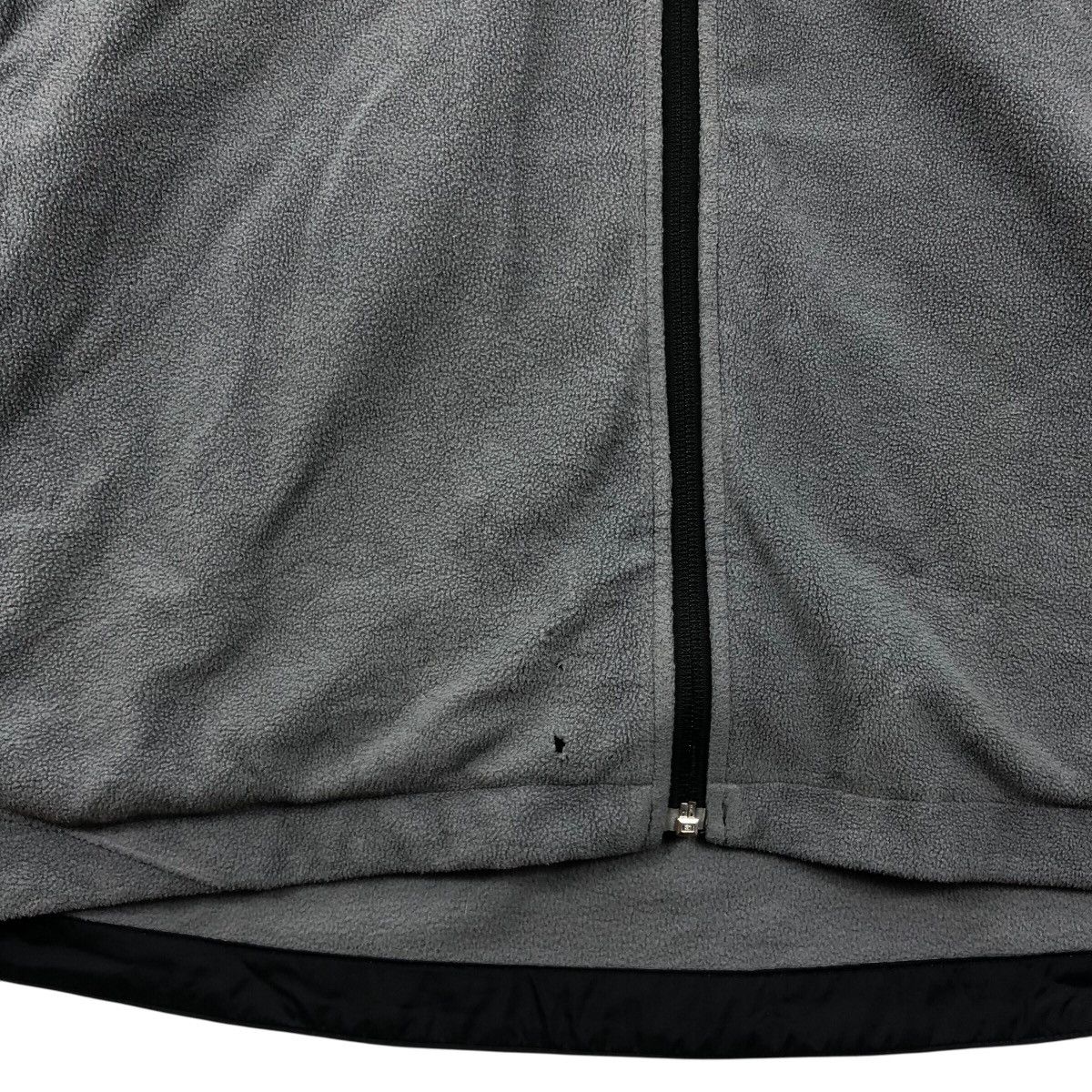 Nike × Vintage Vintage Y2k NIKE SWOOSH SPORTSWEAR Essential Jumper Size US XXL / EU 58 / 5 - 3 Thumbnail
