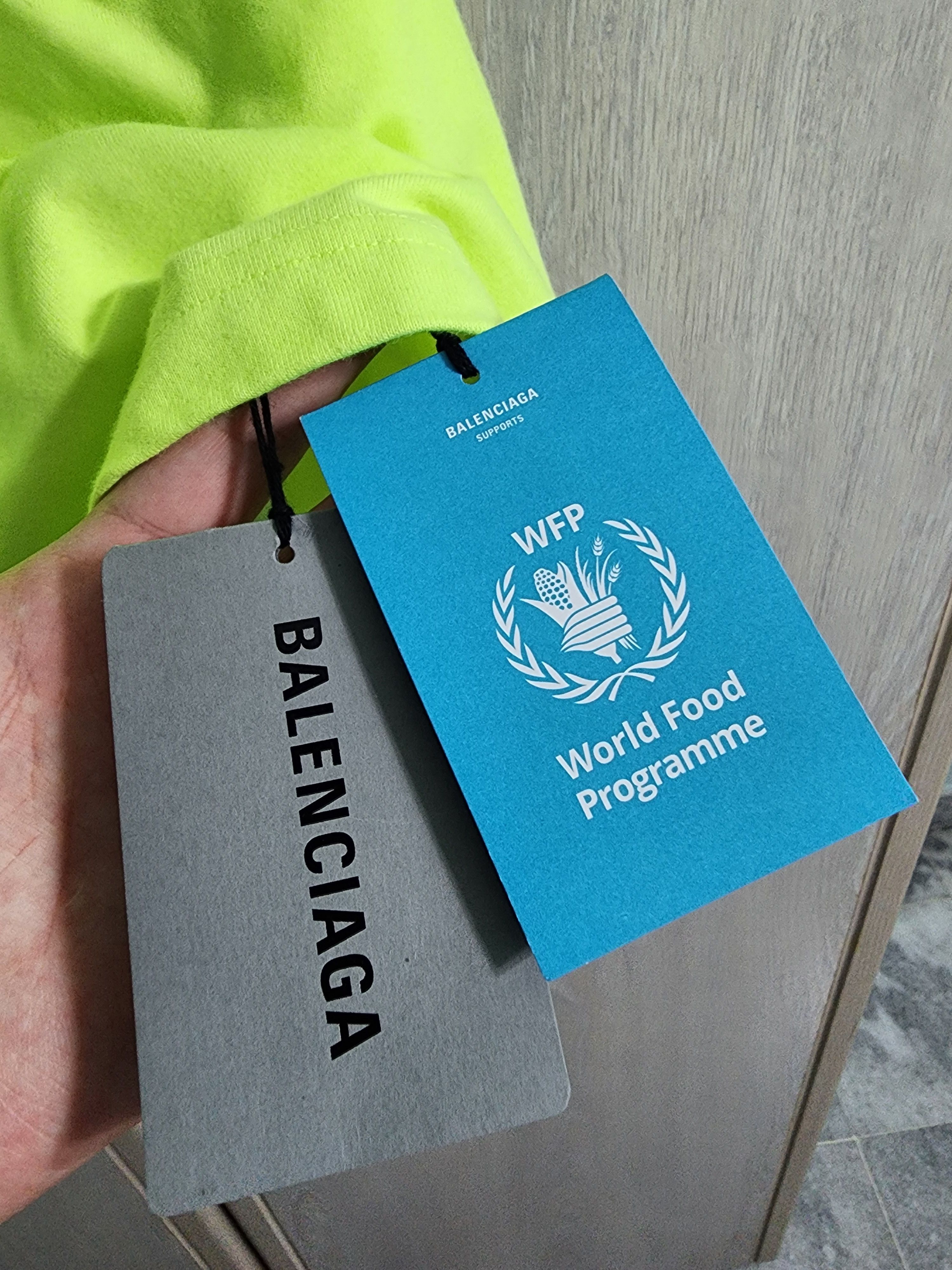 Balenciaga World Food Programme T-Shirt Size US XL / EU 56 / 4 - 8 Thumbnail
