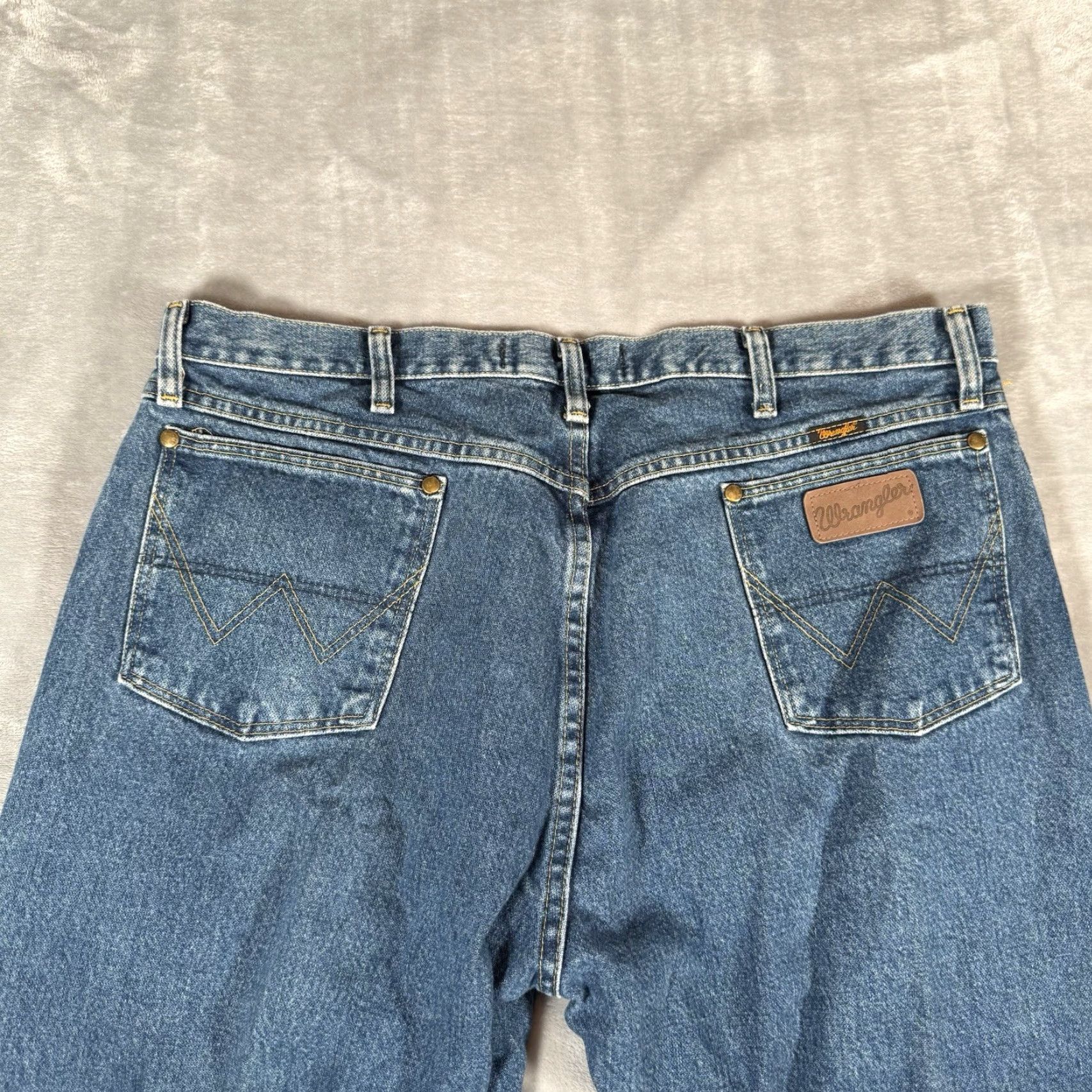Wrangler VINTAGE? Wait — Wrangler George Strait Collection Jeans Mens 38x31 (Fits 38x31) 13MGSHD Size US 38 / EU 54 - 5 Thumbnail