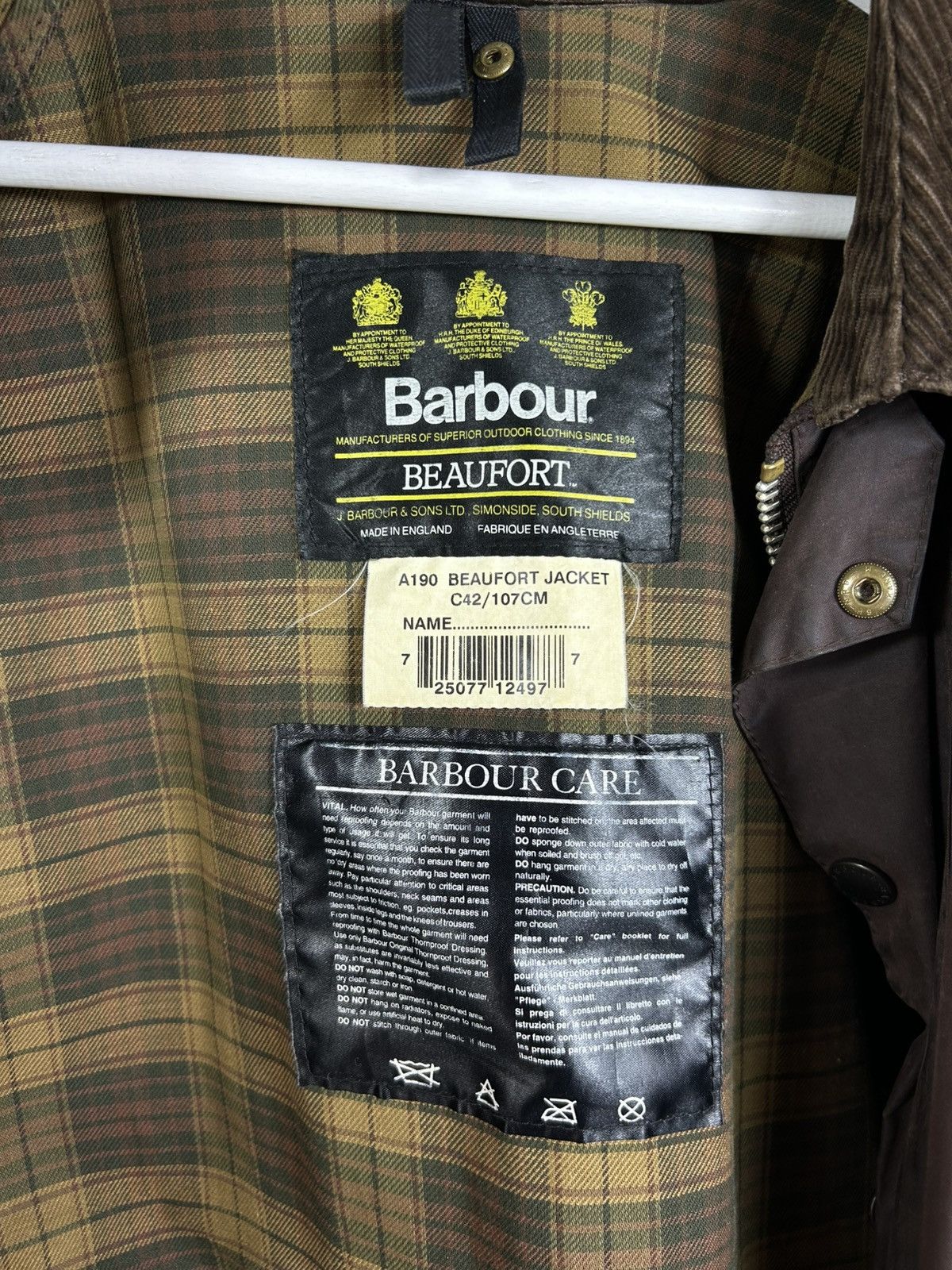 Barbour Vintage Barbour Beaufort A190 Waxed Jacket England Size C42 Size US L / EU 52-54 / 3 - 20 Thumbnail