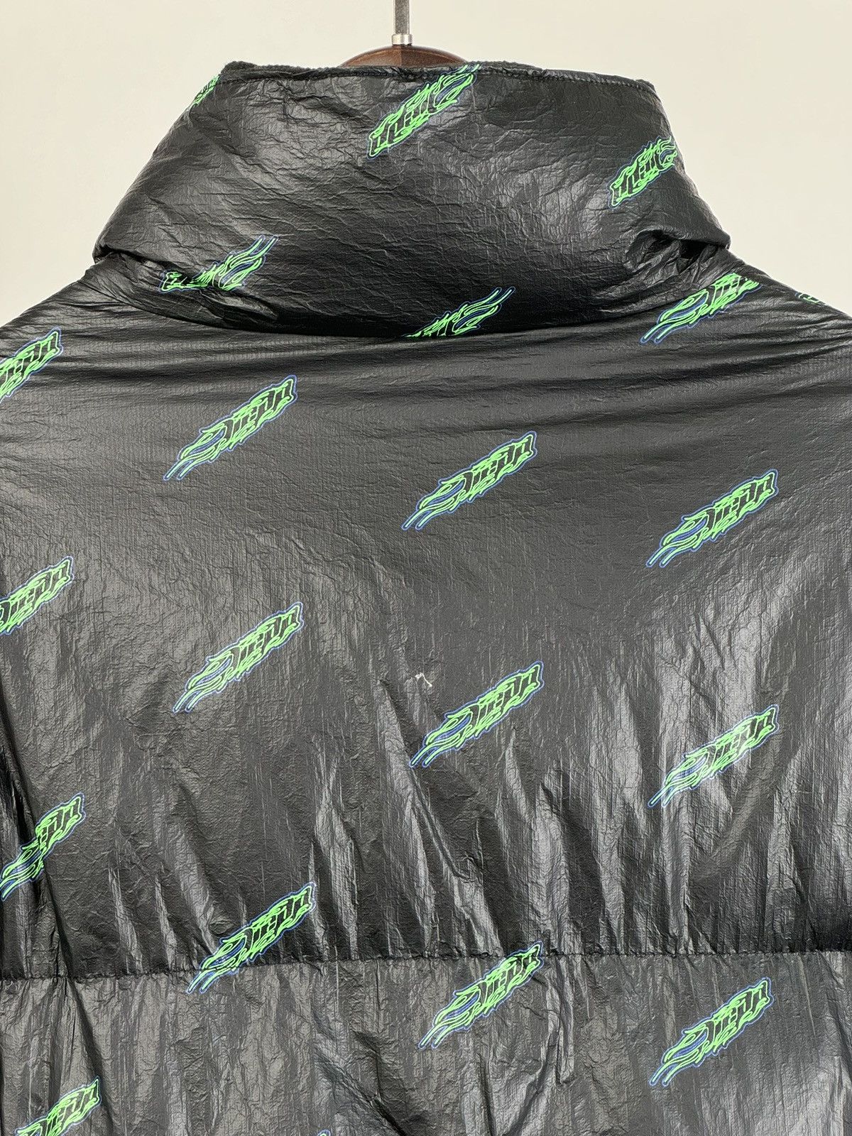 JieDa Allover logo down jacket Size US M / EU 48-50 / 2 - 11 Thumbnail