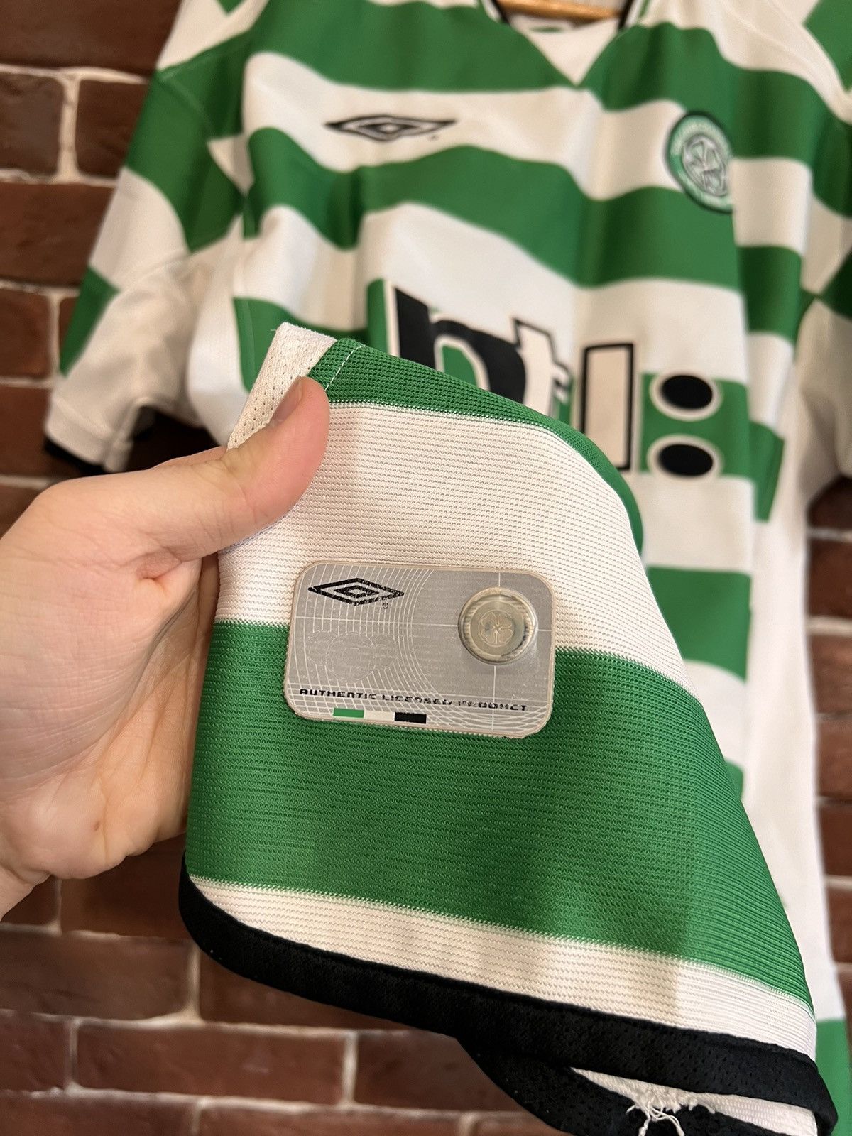 Umbro Rare Vintage 2001 Celtic Umbro Football Club Soccer Jersey Size US L / EU 52-54 / 3 - 4 Thumbnail