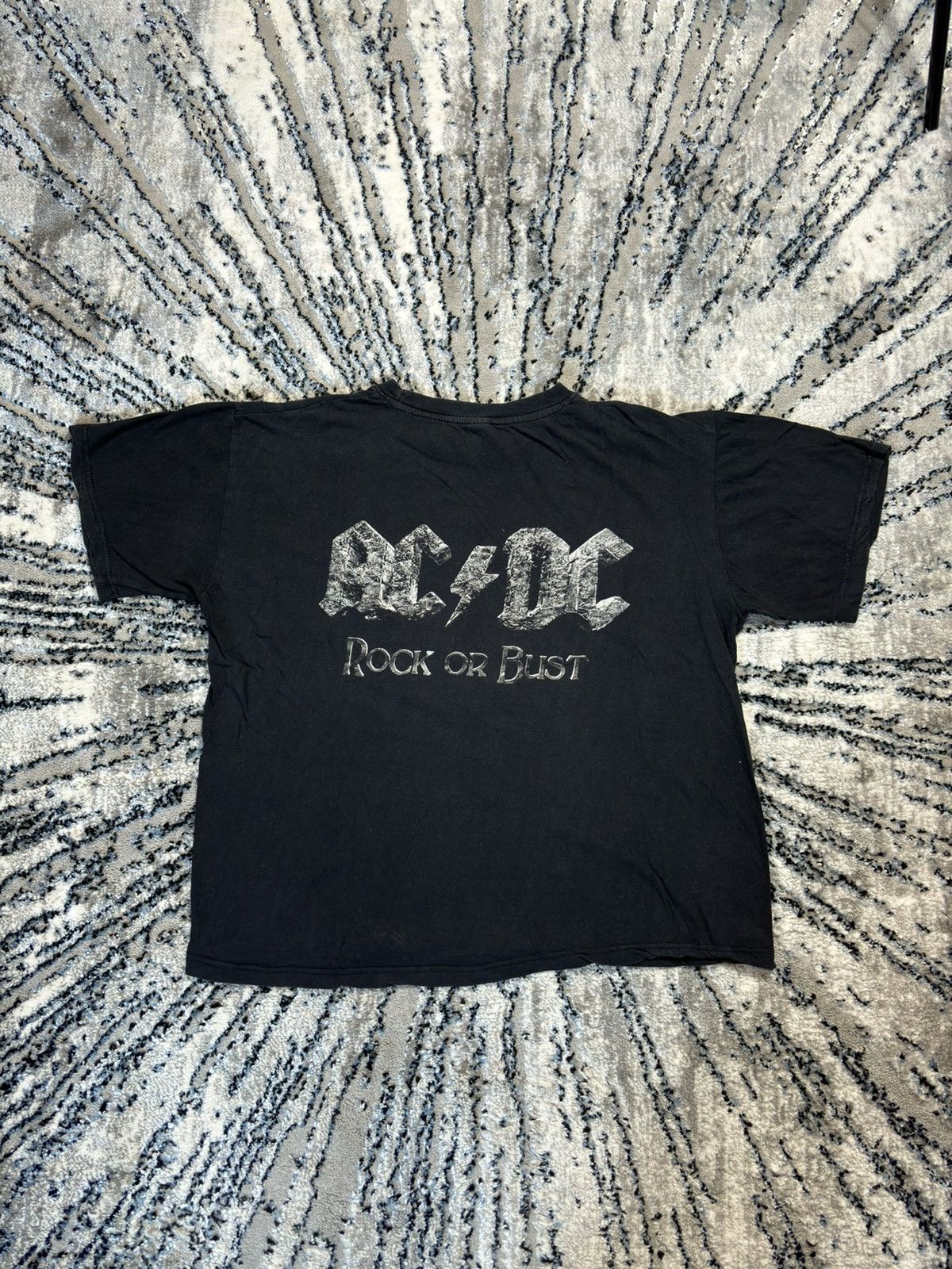 Band Tees × Vintage Vintage ACDC t shirt 90s boxy big logo band rock metal Size US M / EU 48-50 / 2 - 3 Thumbnail
