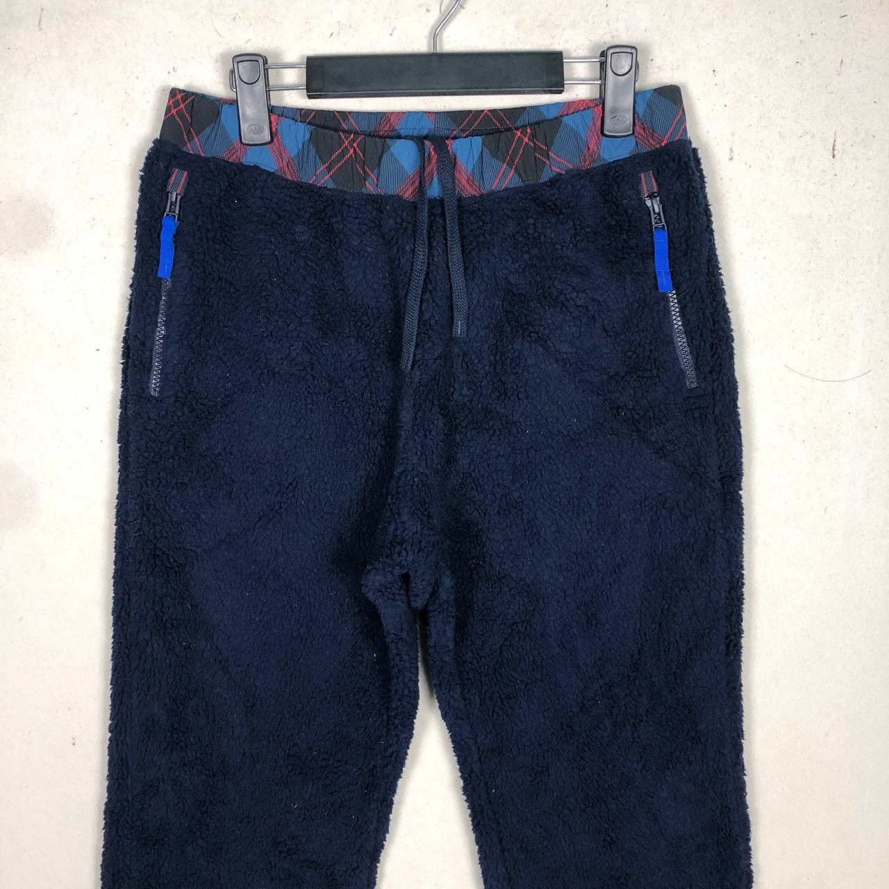 JW Anderson × Uniqlo JW Anderson X Uniqlo Pile Fleece Sherpa Ambush Army Pants Size US 32 / EU 48 - 3 Thumbnail