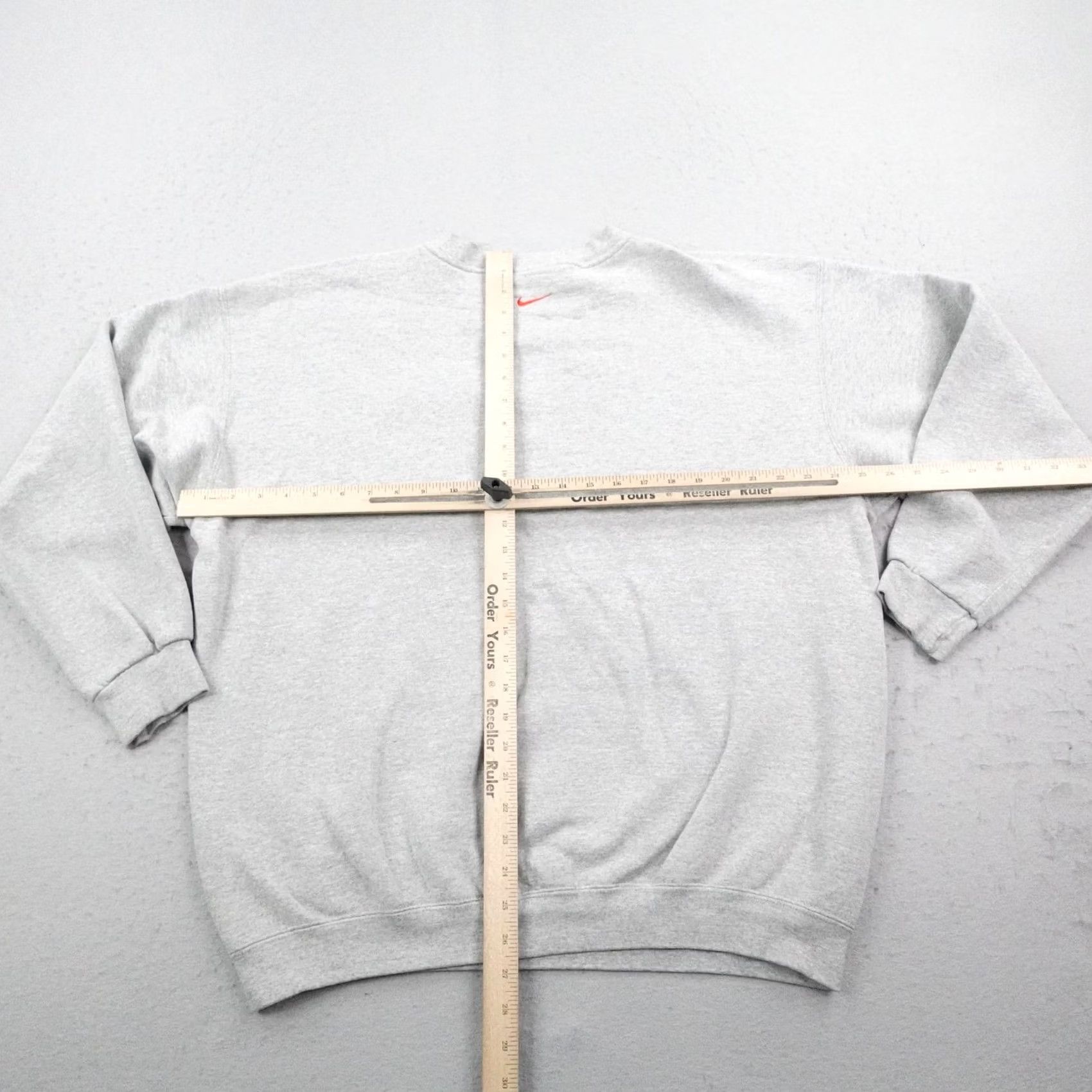 Nike VINTAGE Nike Sweatshirt Mens XL Gray Honolulu Marathon 1999 Crewneck Fleece 90s Size US XL / EU 56 / 4 - 6 Thumbnail