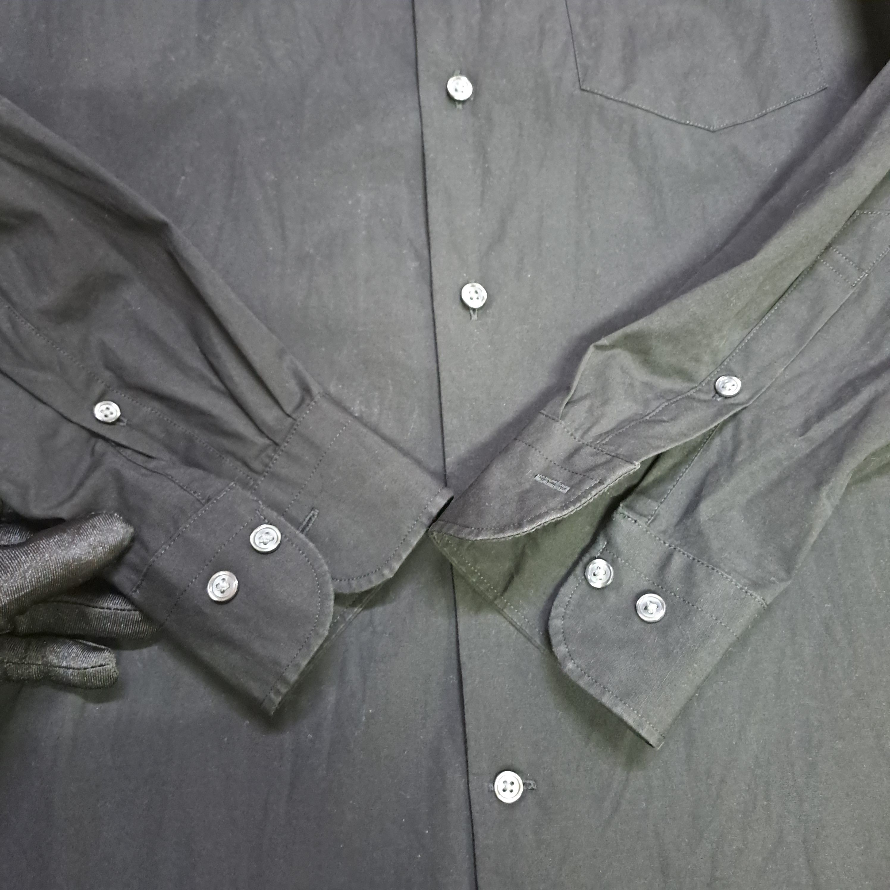 Uniqlo Uniqlo Plain Longsleeves Button Up Shirt Size US M / EU 48-50 / 2 - 4 Thumbnail