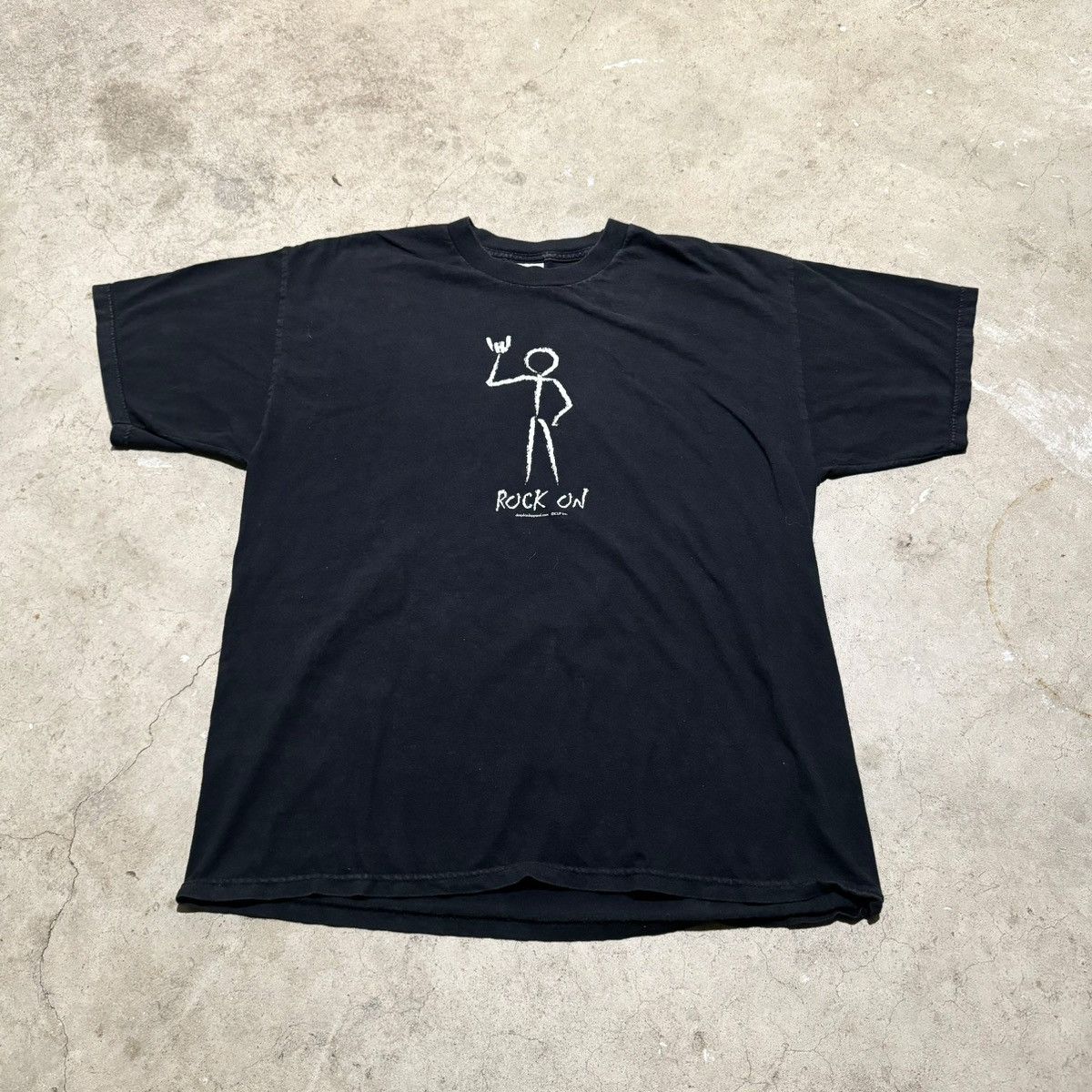 Vintage VINTAGE ROCK ON CARTOON TEE! Size US XL / EU 56 / 4 - 2 Thumbnail