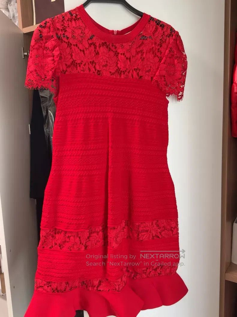 Valentino Valentino Red lace dress Size L / US 10 / IT 46 - 2 Thumbnail