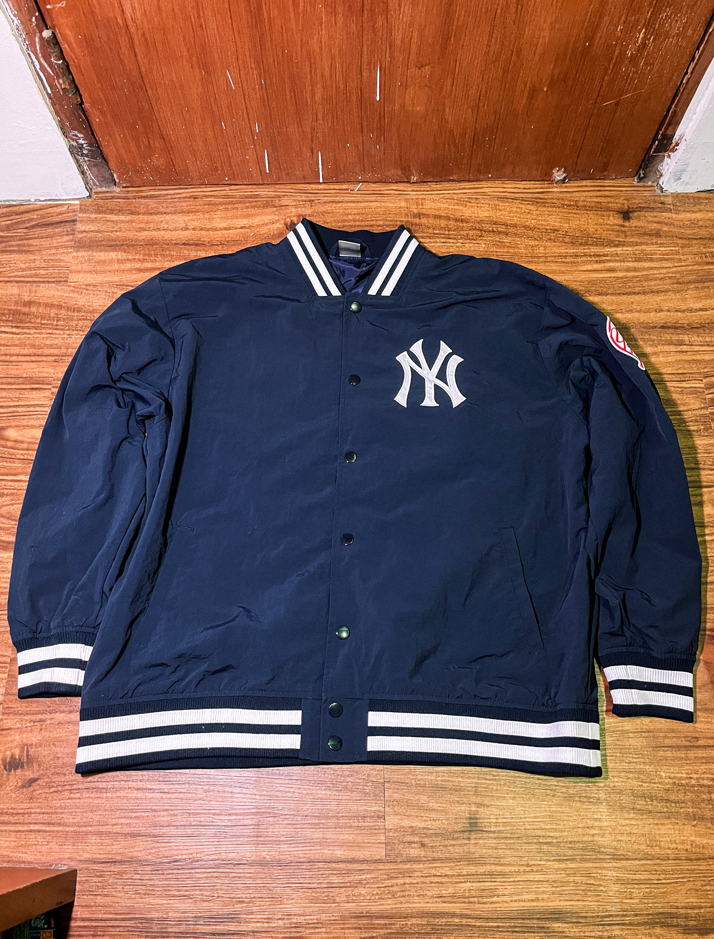 New York Yankees New York Yankees MLB Jacket — Fanatics Merchandise (NEW) Size US L / EU 52-54 / 3 - 1 Thumbnail