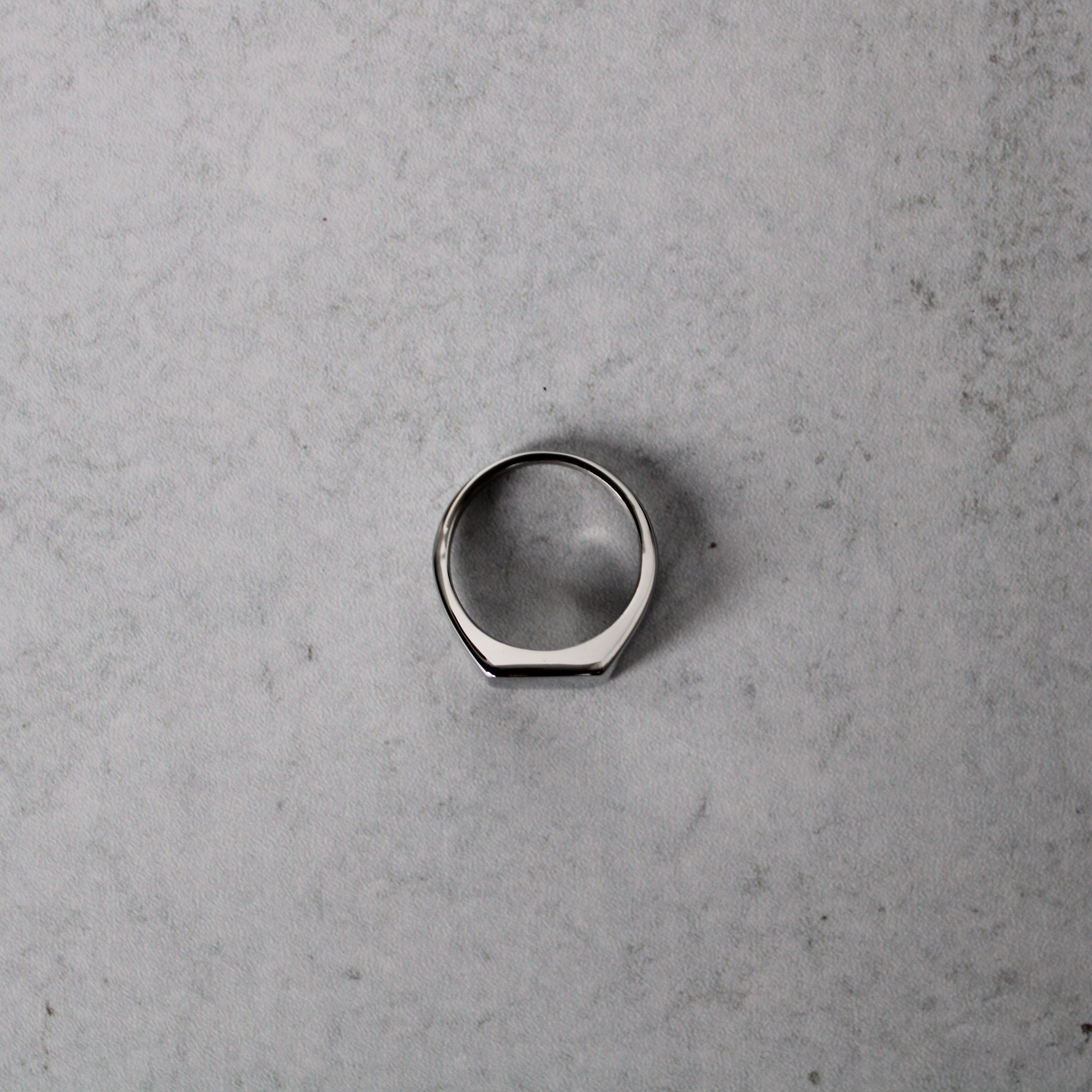 Jewelry × Vintage Silver Square Signet Ring 14MM size 8 US Size ONE SIZE - 4 Thumbnail