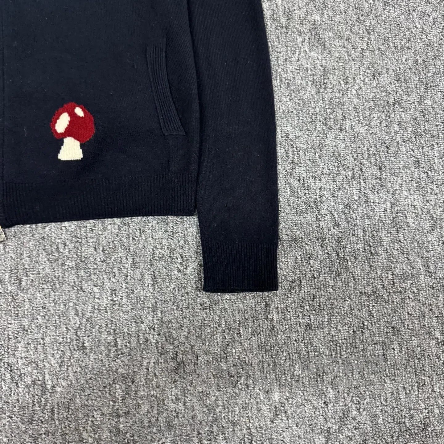 Loro Piana LORO PIANA size 38 Fox and mushroom pattern cashmere knit Size XS / US 0-2 / IT 36-38 - 4 Thumbnail