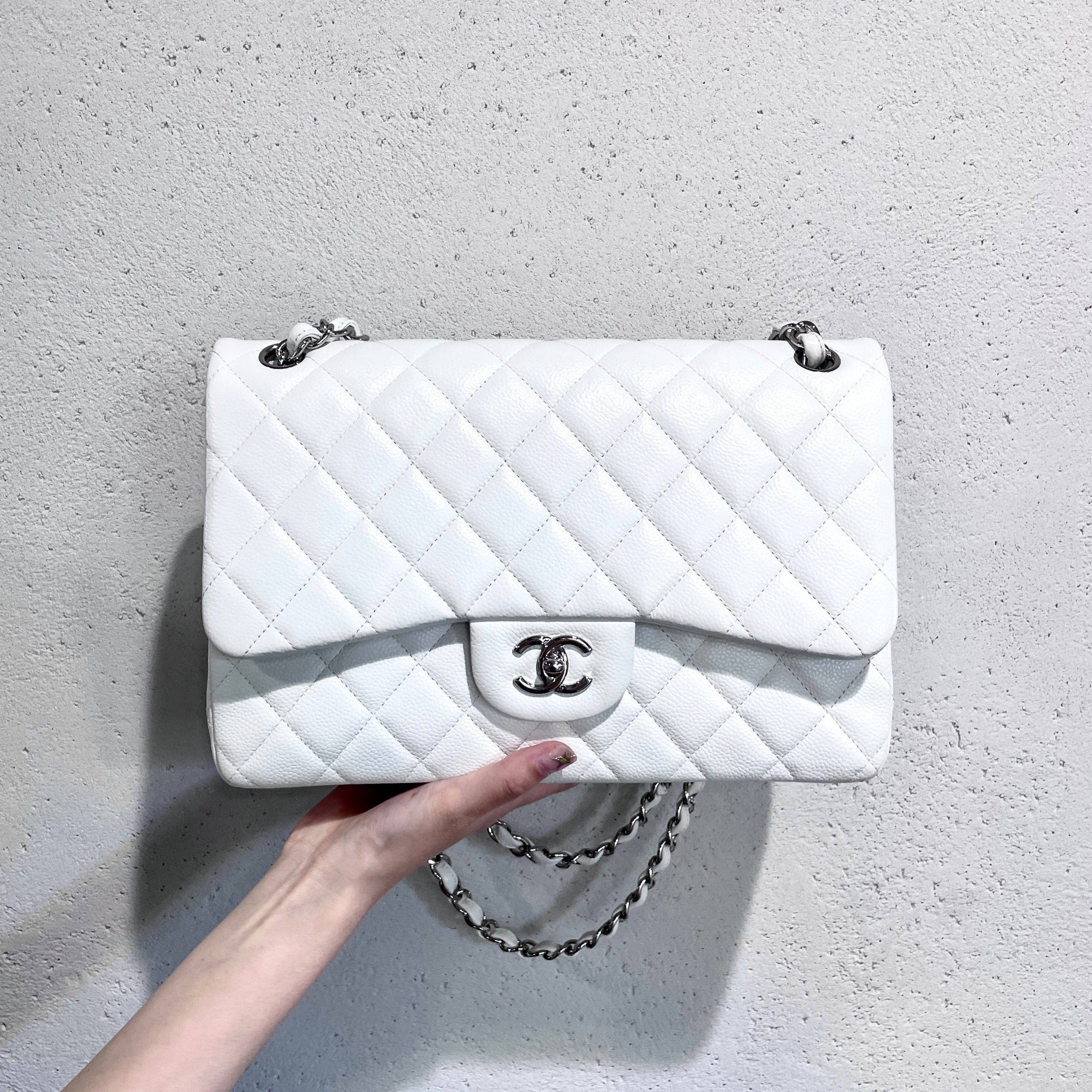 Chanel Chanel Caviar Skin Matelasse Coco Mark Turn Rock Classic Flap Gm White Shw Size ONE SIZE - 1 Thumbnail