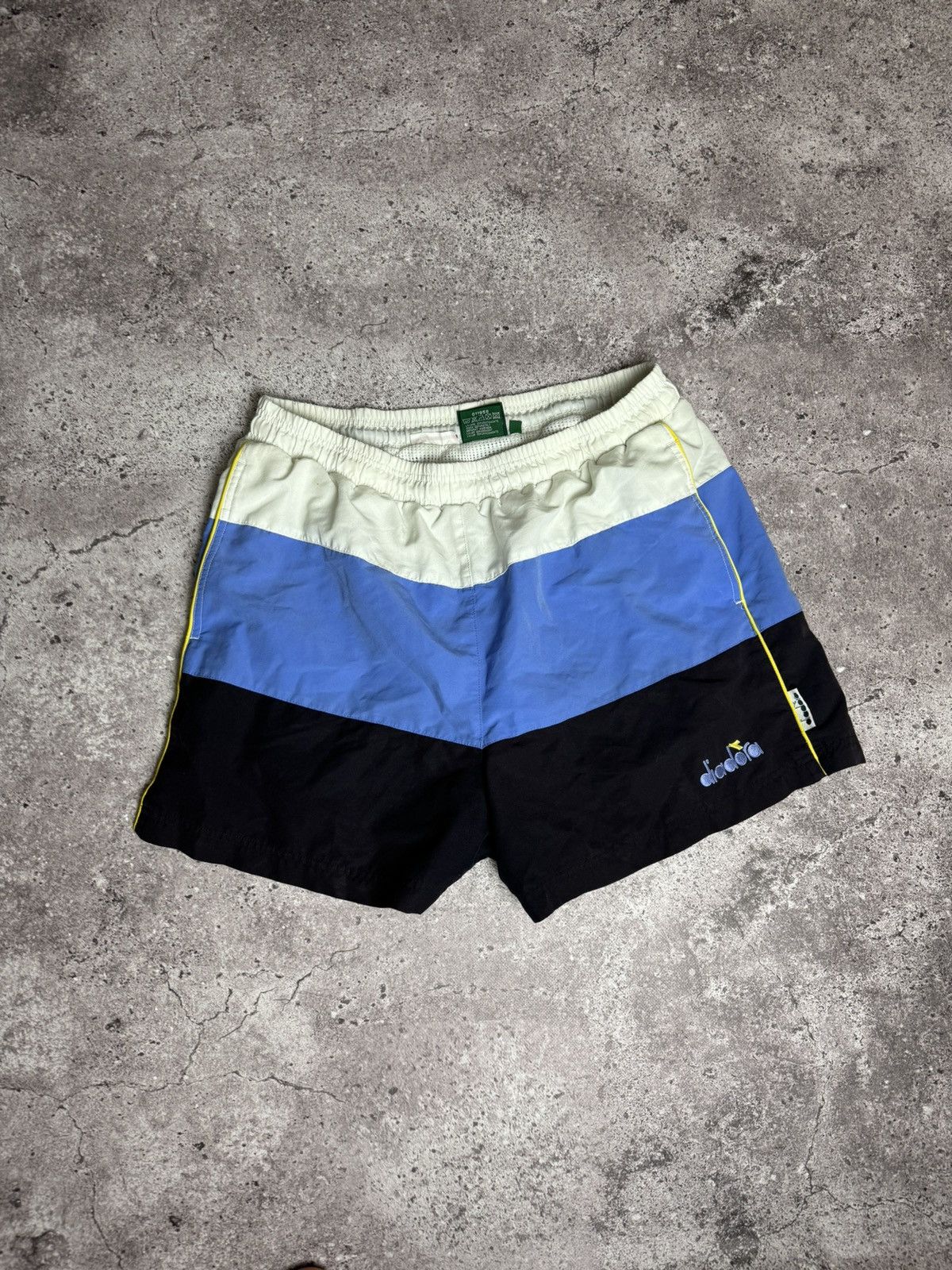 Diadora × Vintage Diadora Shorts Vintage Men’s Size US 37 - 1 Thumbnail