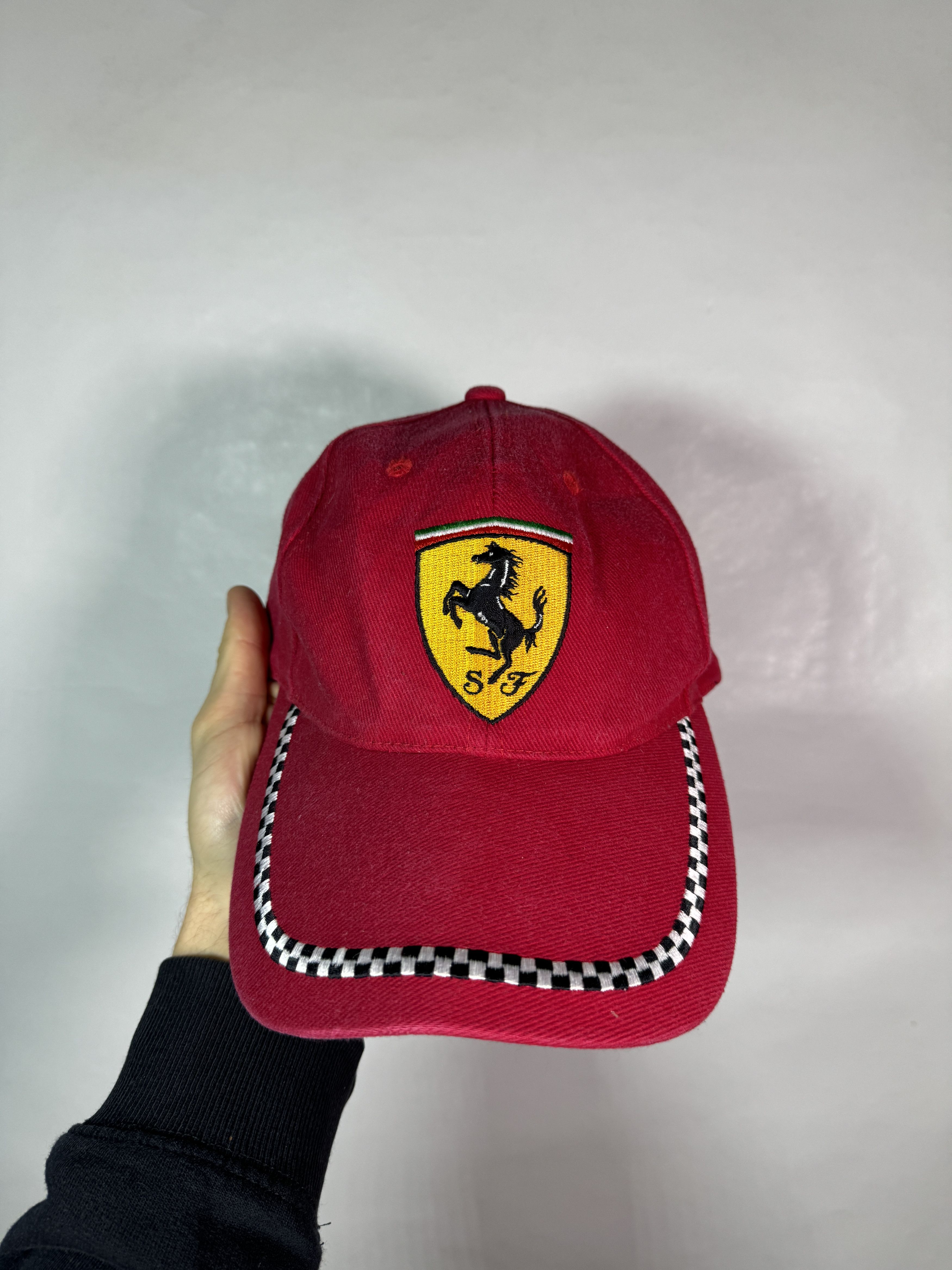 Ferrari × Vintage Vintage Ferrari Cap Retro F1 Racing Team Formula Automobile Size ONE SIZE - 2 Thumbnail