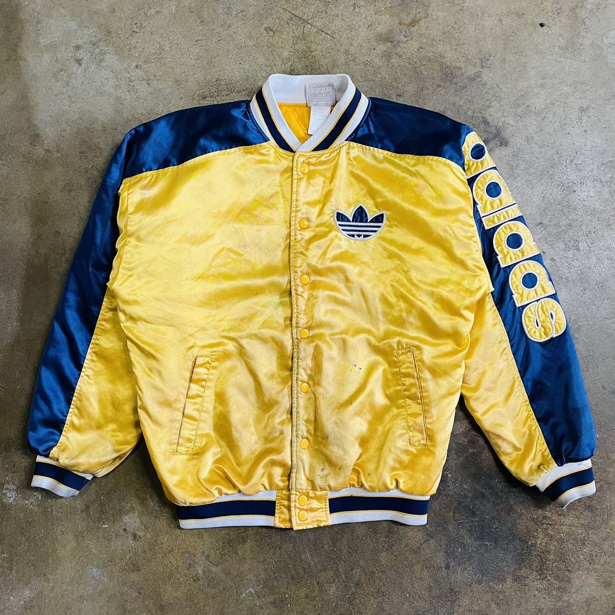 Rare Adidas vintage satin Bomber jacket 2024 size L