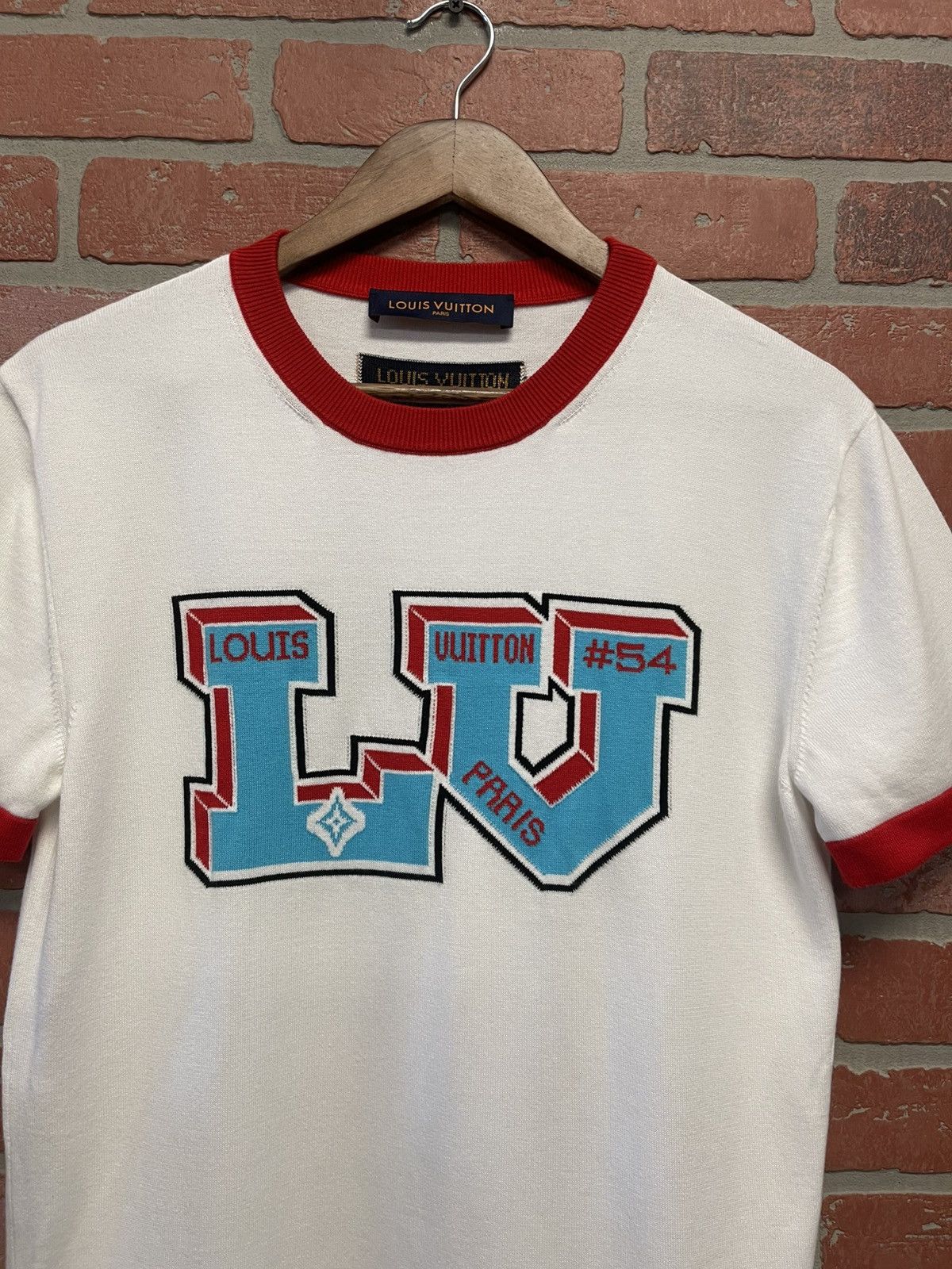 Louis Vuitton Size S - Louis Vuitton White & Blue Logo Intarsia T-Shirt Size US S / EU 44-46 / 1 - 4 Thumbnail
