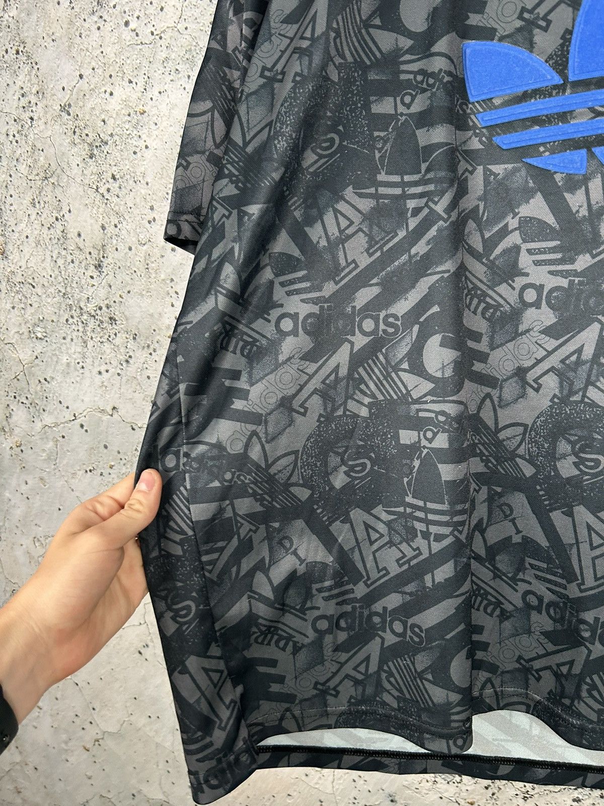 Adidas Vintage Adidas 80s/90s Center Logo Ultra Rare Hype Drill Size US XL / EU 56 / 4 - 5 Thumbnail
