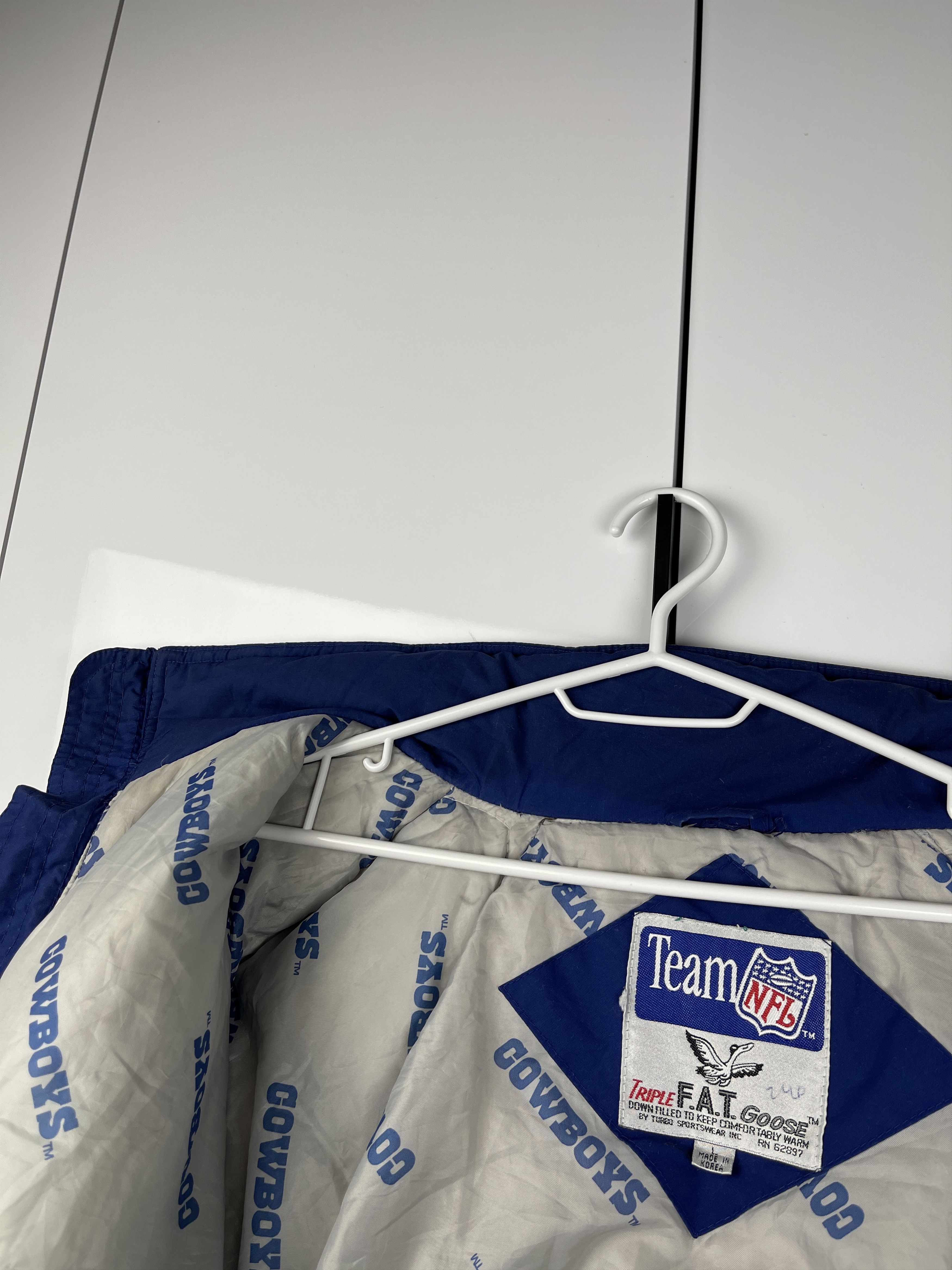 NFL Dallas Cowboys Team Vintage NFL Down Jacket Size US L / EU 52-54 / 3 - 5 Thumbnail