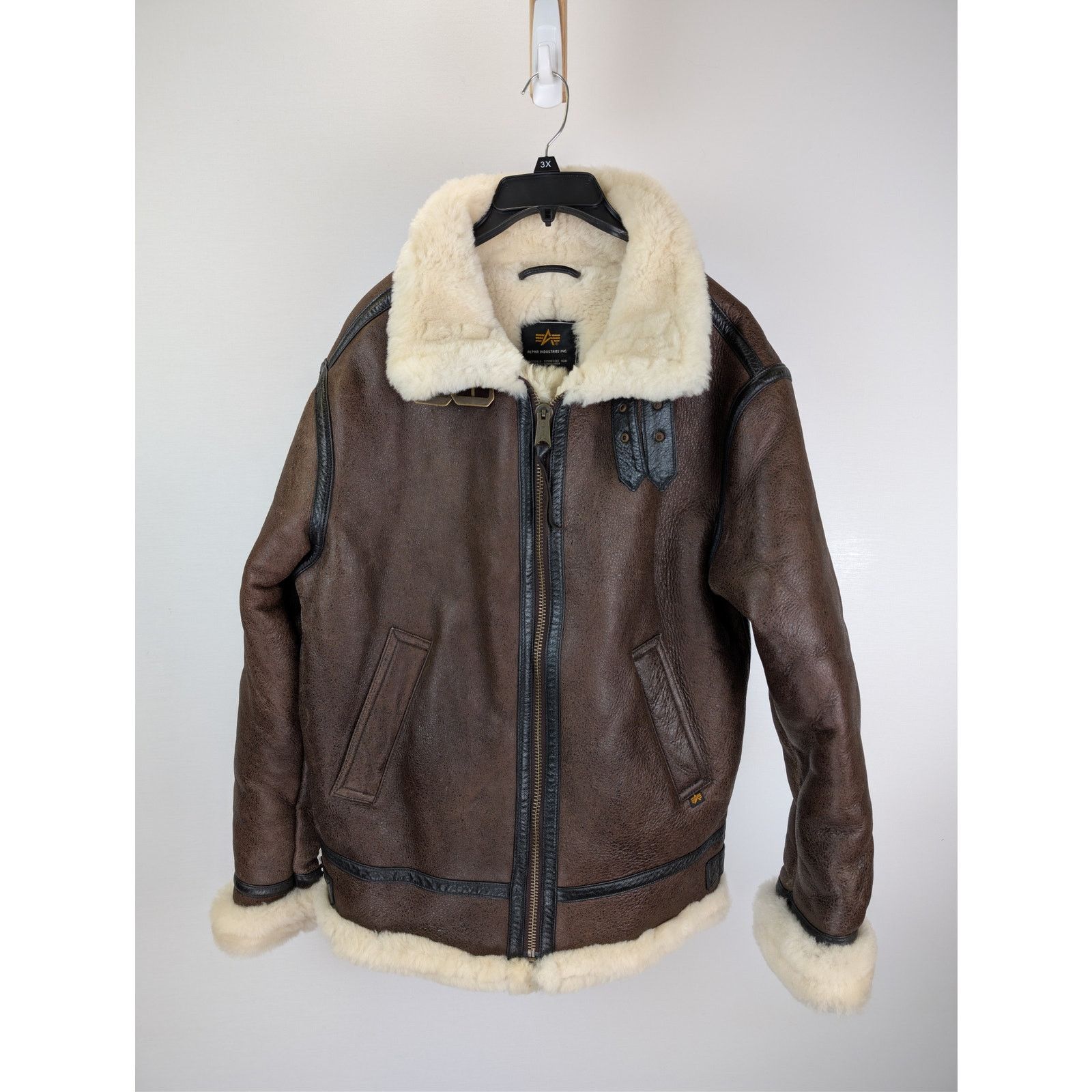 Alpha Industries o1rshd1 CC20 B-3 Sherpa leather bomber jacket in Dark Brown Size US M / EU 48-50 / 2 - 2 Thumbnail