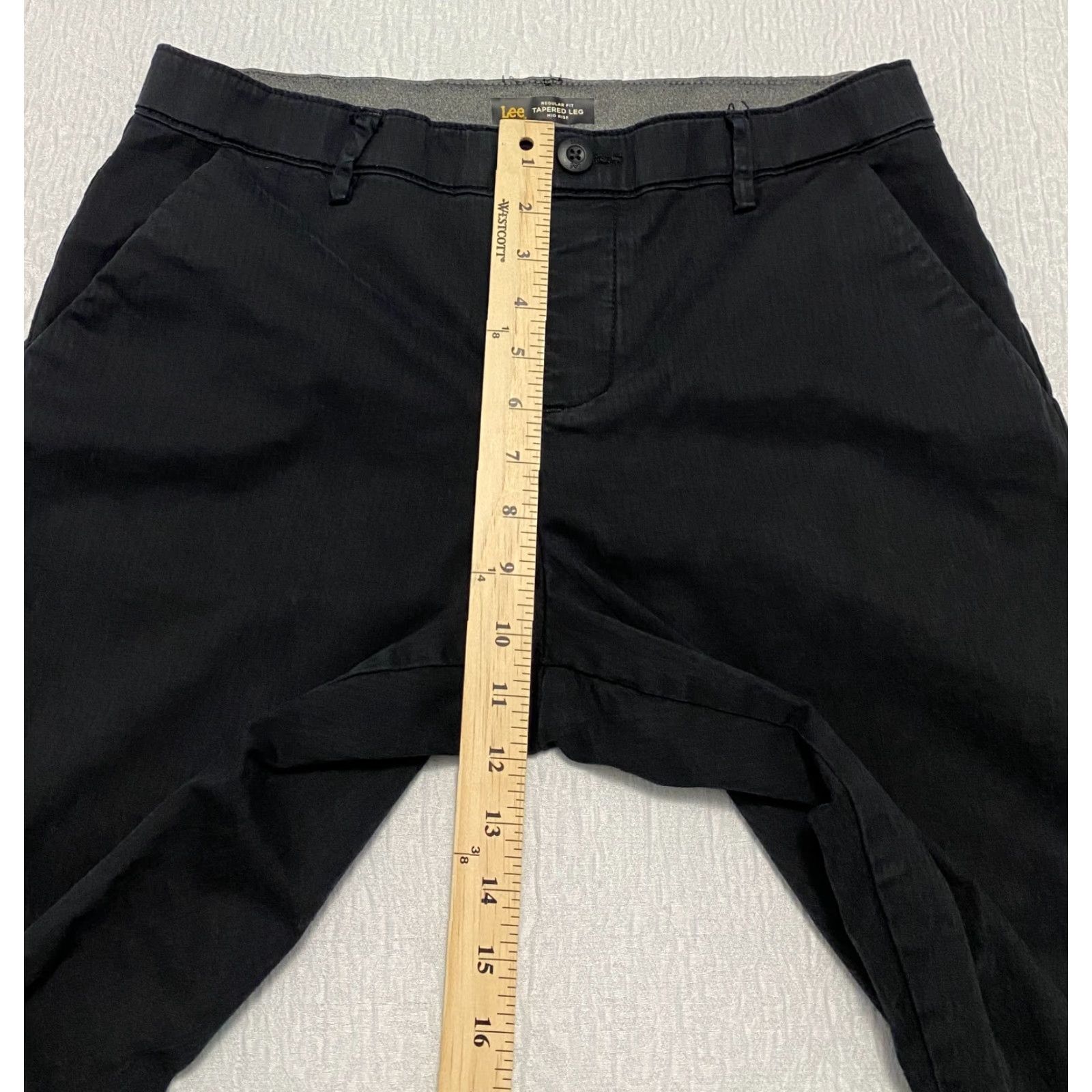 Lee Lee Black Jogger Pants Womens Size 12 Regular Fit Tapered Leg Mid Rise Stretch Size 34" / US 12 / IT 48 - 4 Thumbnail