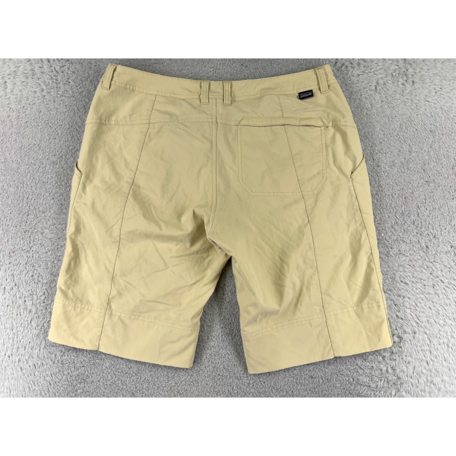 Patagonia Patagonia Shorts Womens 10 Yellow Nylon Chino Golf Pockets 31x11 Vintage No Size 32" / US 10 / IT 46 - 2 Thumbnail
