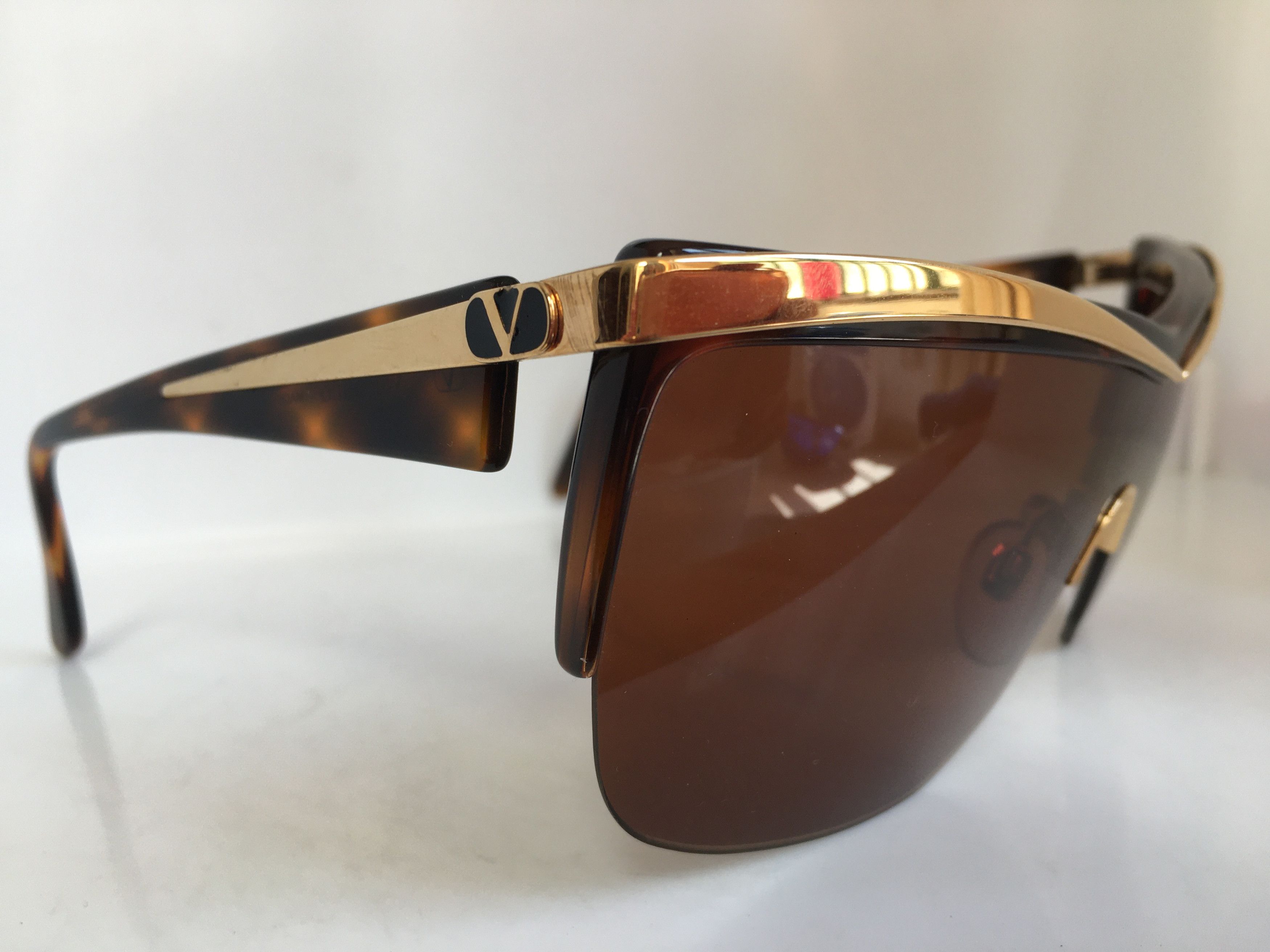 Valentino Vintage Valentino V584 Woman Sunglasses Frame Italy Size ONE SIZE - 1 Thumbnail
