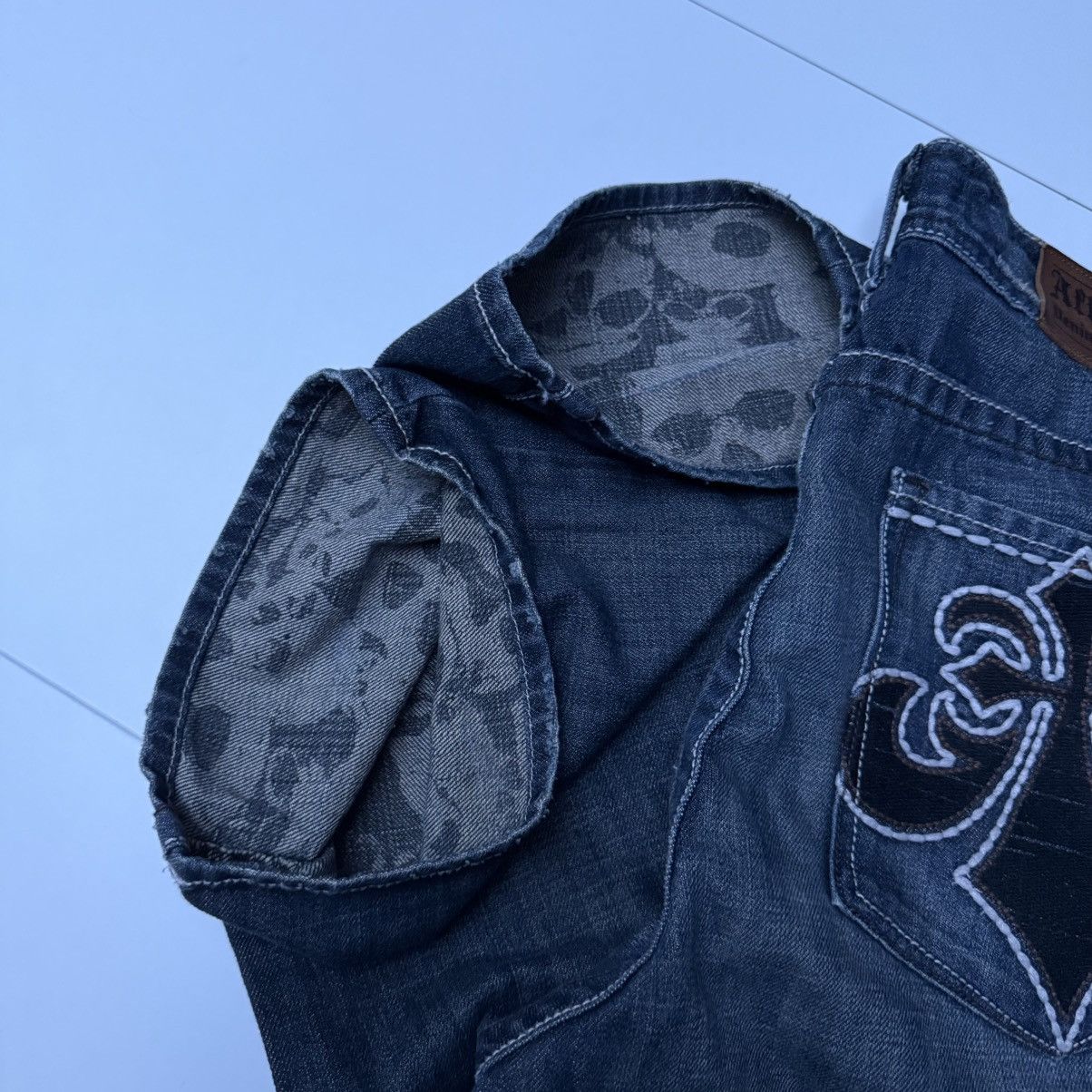 Affliction Vintage Affliction crosses skulls y2k baggy denim jeans Size US 38 / EU 54 - 4 Thumbnail