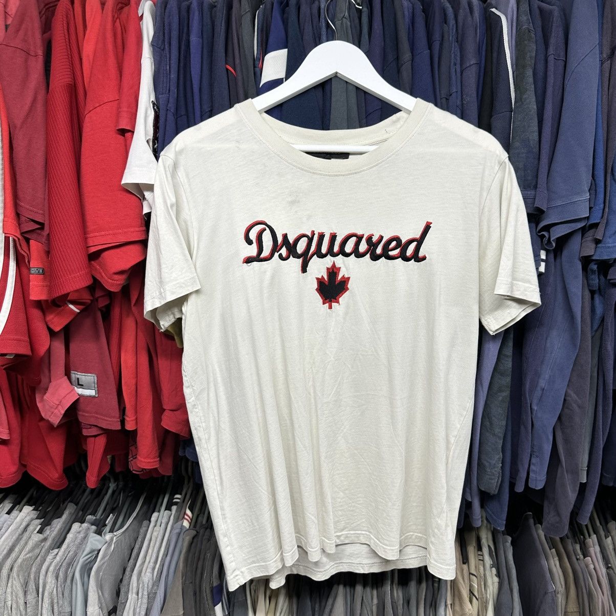 Dsquared2 Luxury Dsquared2 T-shirts Big Logo Size L 00s UsA Size US L / EU 52-54 / 3 - 1 Thumbnail